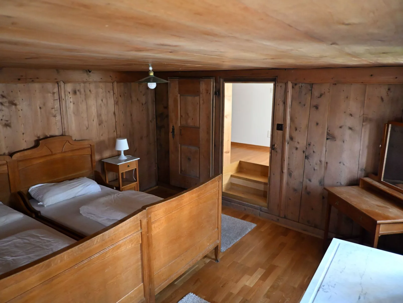 Mit Privatparkplatz-Inside