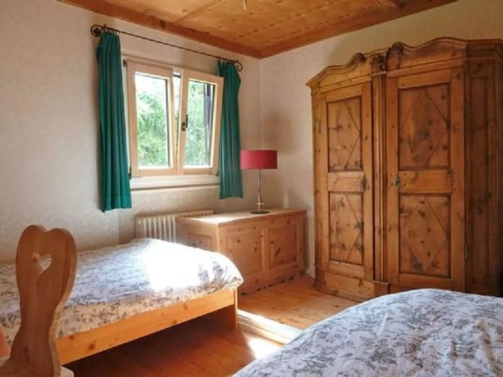 Chesa Cagiuma, Gartenwohnung-Dedans