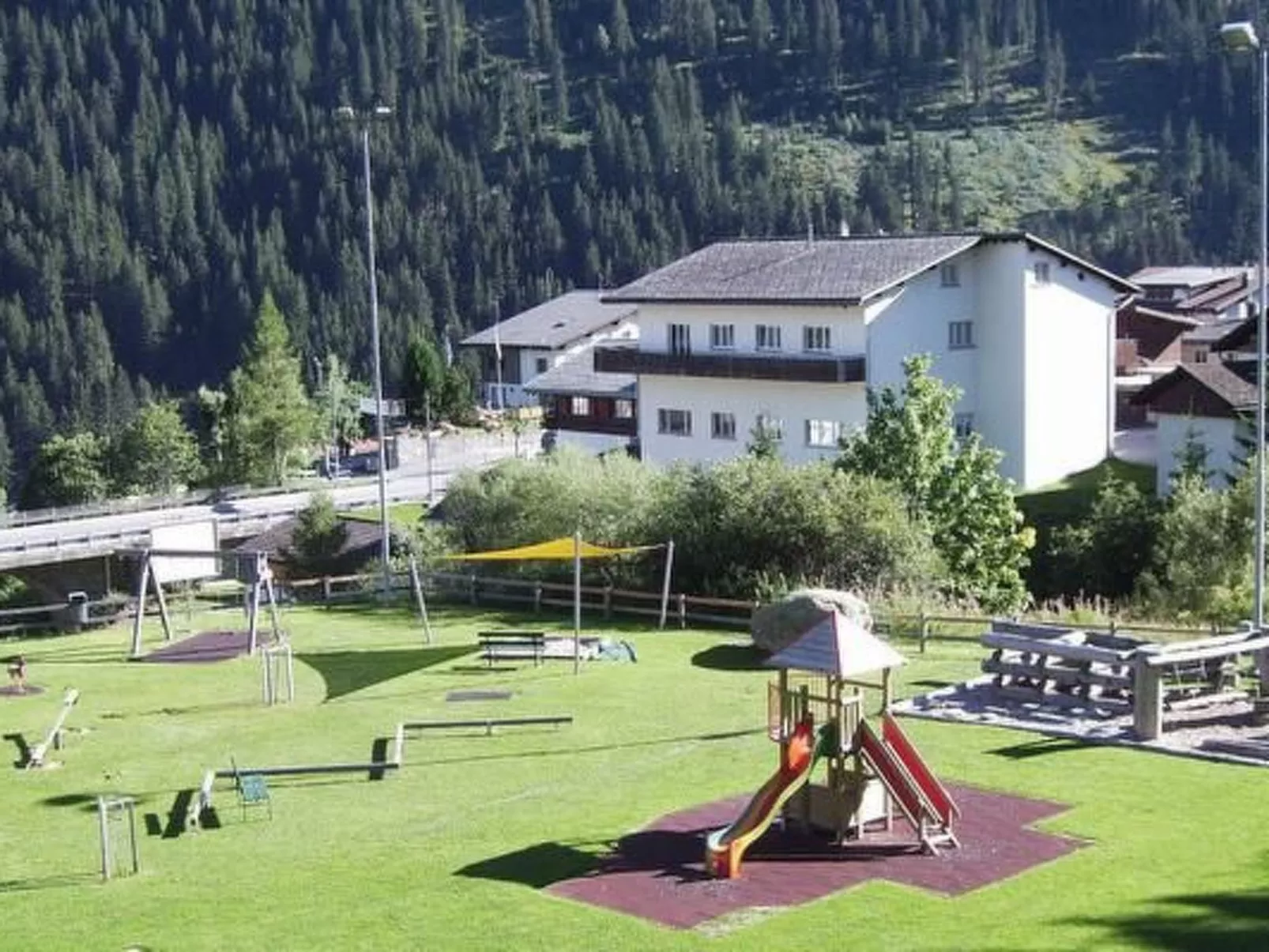 Fewo mit Blick auf die Berge-Dehors