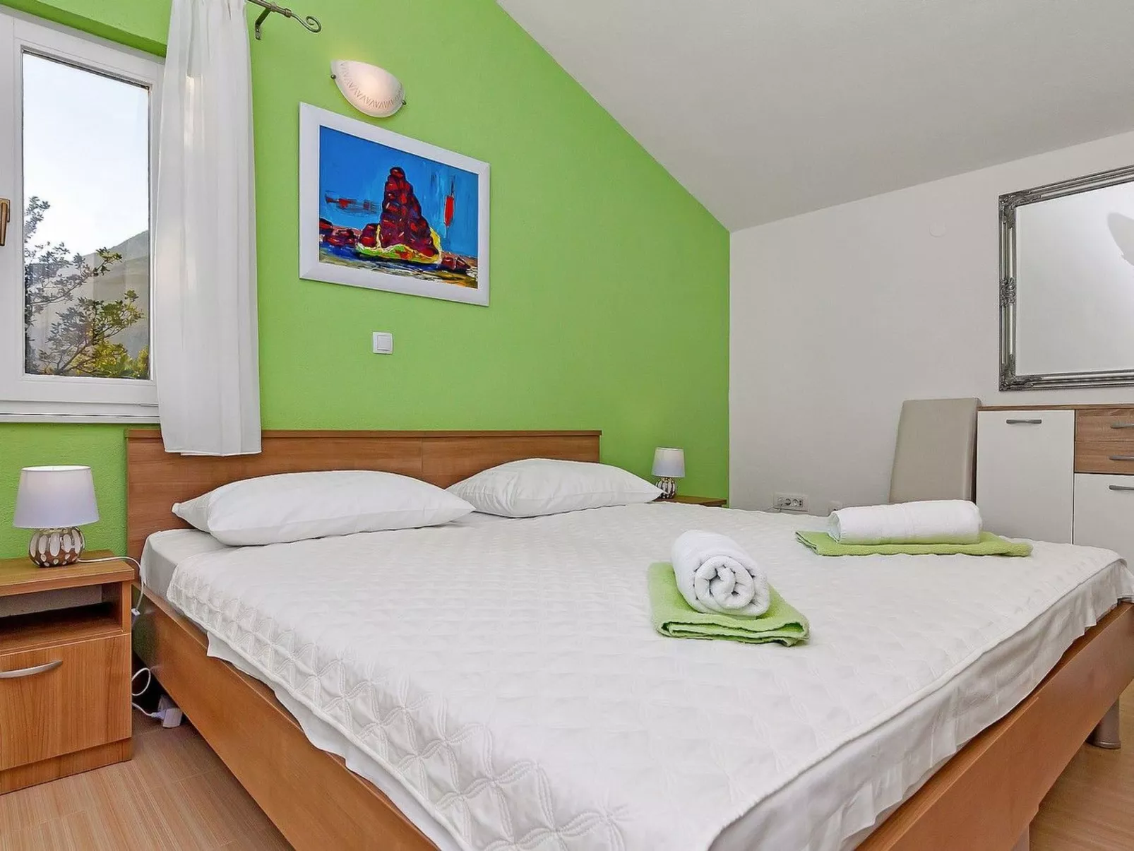 Renoviertes Ferienhaus in Tučepi mit Privatem Pool-Drinnen