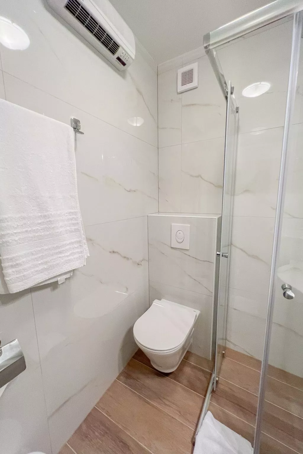 Günstiges Ferienhaus mit Pool und Meerblick-Image-tags.info