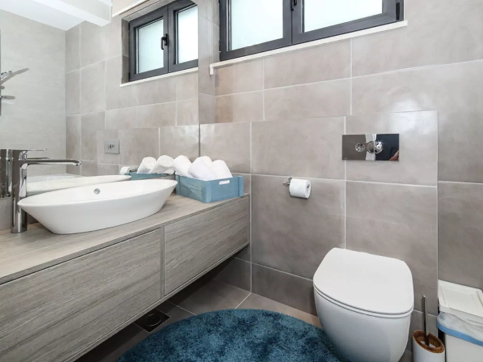 Luxusvilla Viola mit Pool, Sauna und Fitnessraum-Drinnen