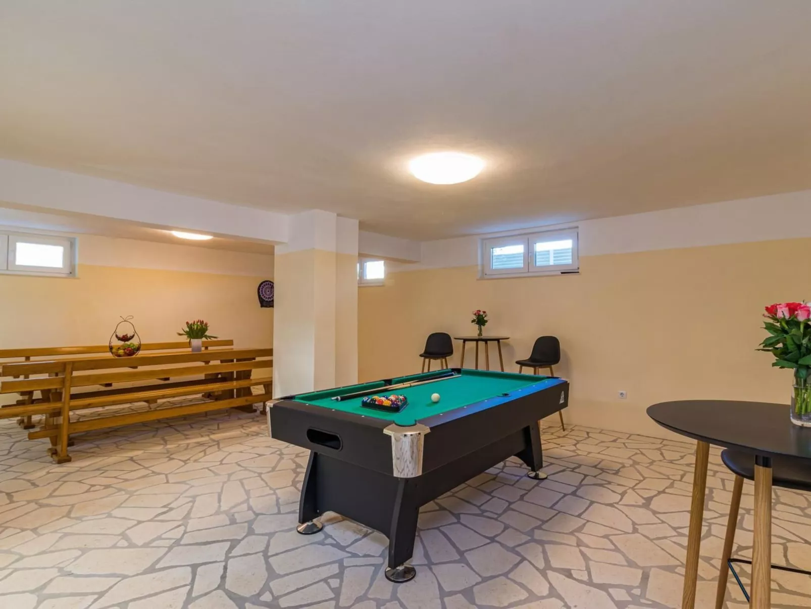 Ferienvilla "Villa Berg" mit privatem Pool-Image-tags.info