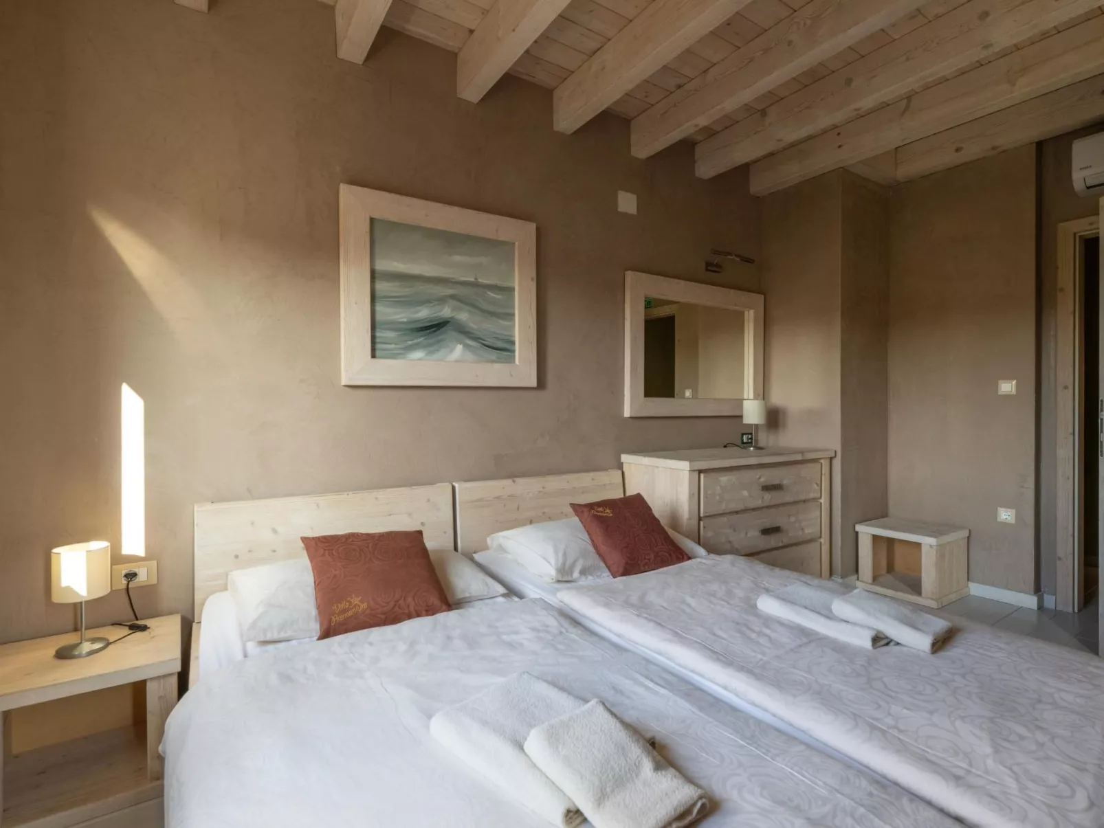 8-Schlafzimmer-Villa Bianca mit Pool, Sauna, Billard-Dedans