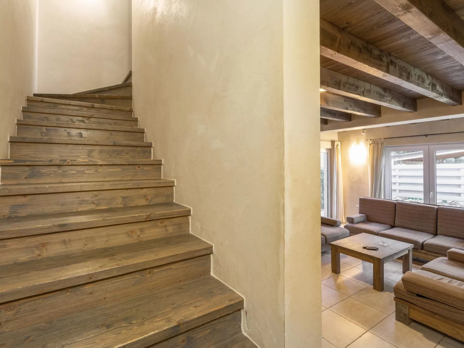 Villa Nocciola mit 6 Schlafzimmern in Meeresnähe-Dedans