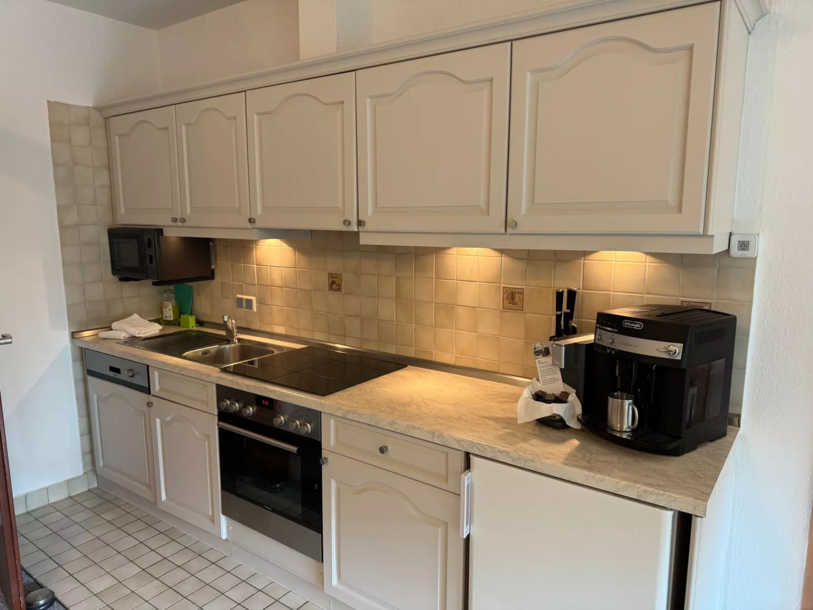 Ferienwohnung mit Infrarotwärmekabine-Drinnen