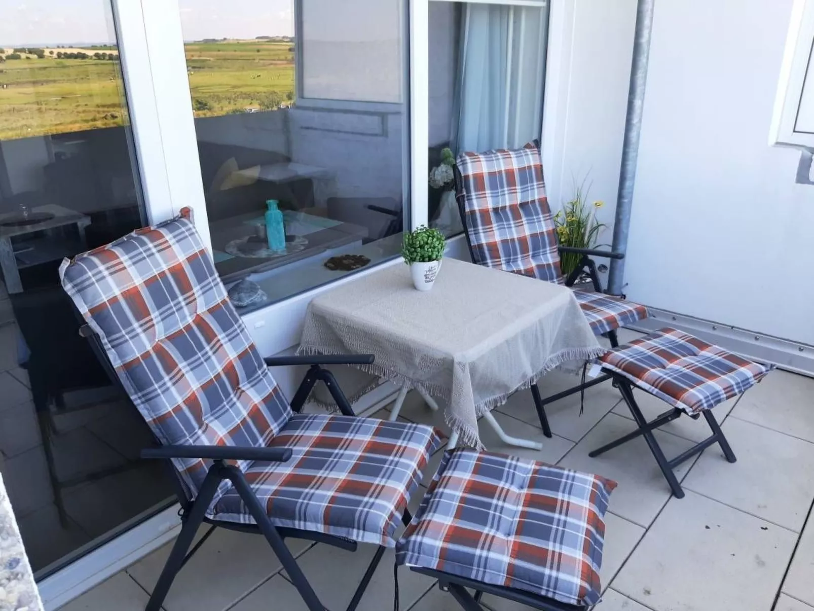 Meeresleuchten-Outside