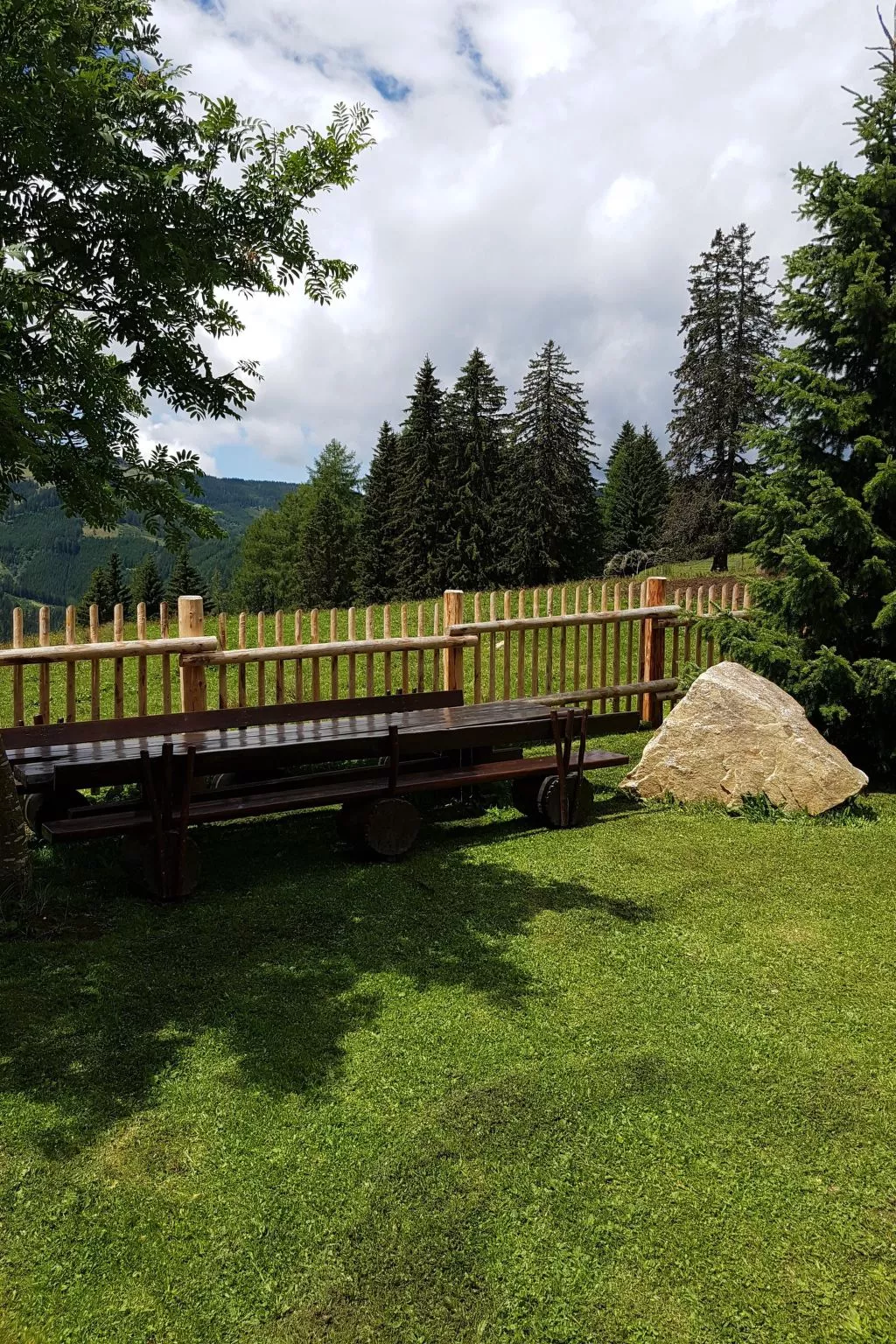 Almhütte Helmut Dischgerbrent in Sankt Margarethen-Outside