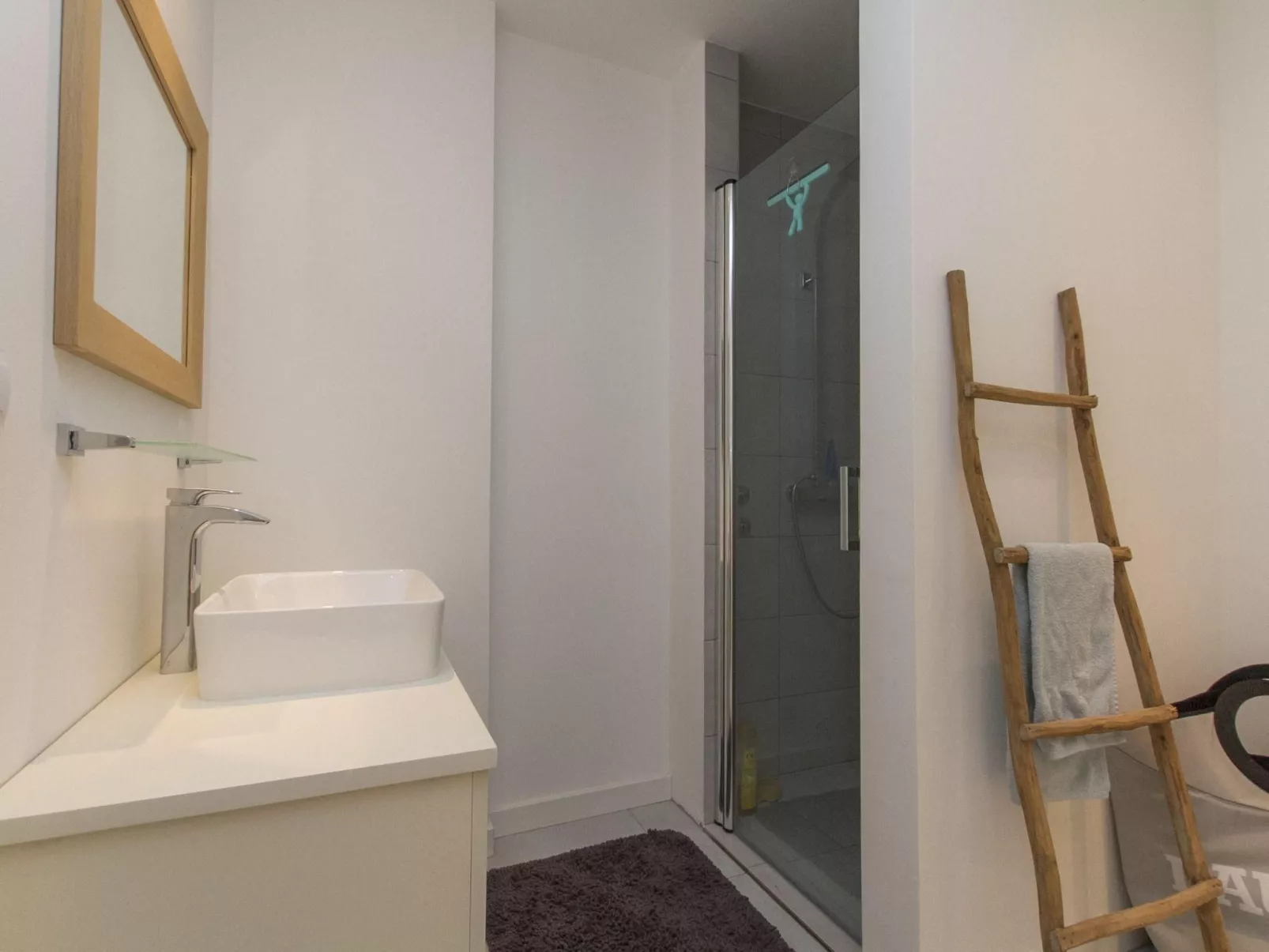 Villa mit Pool-Inside