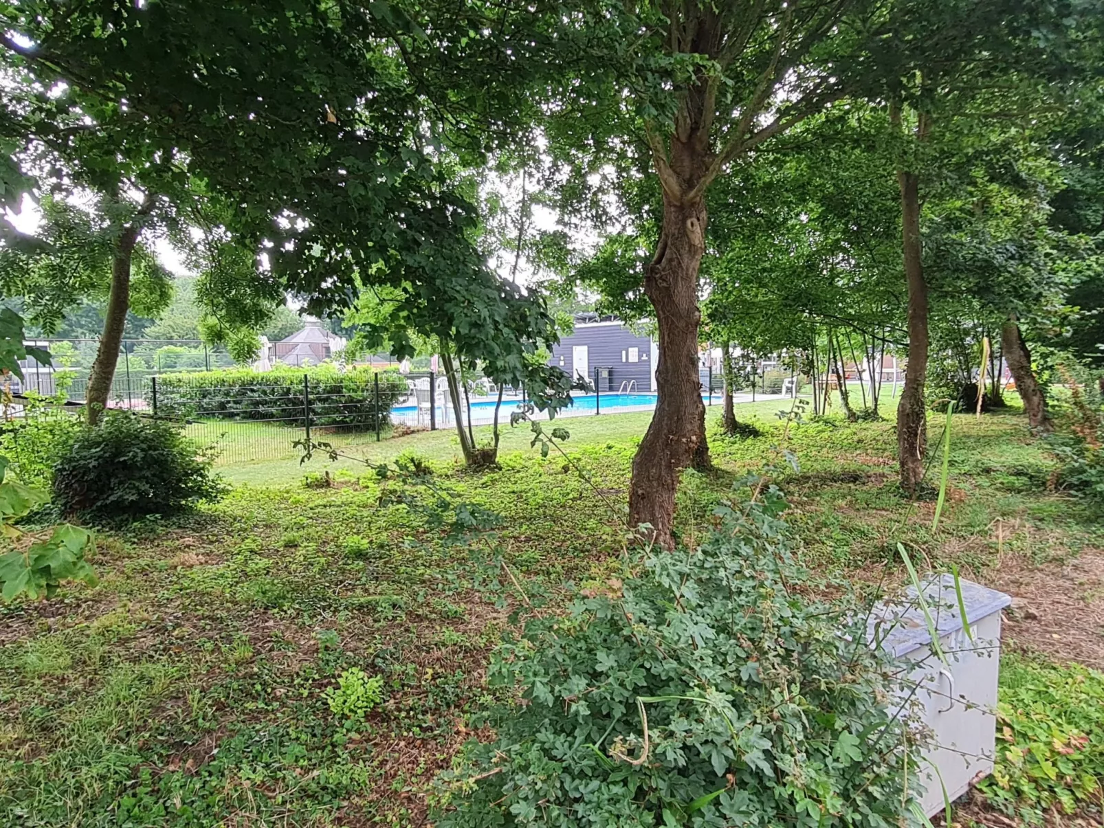 "Buurtweg 121"-Draußen