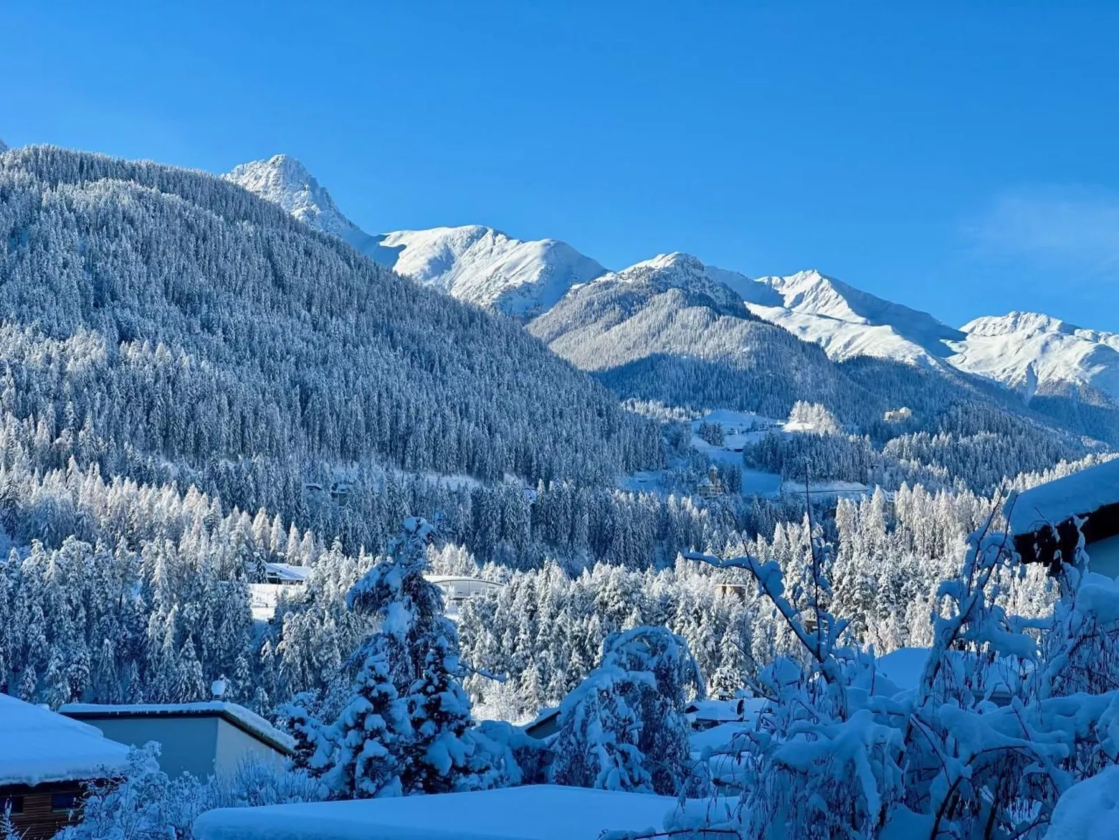 Chasa Stefania-Outside