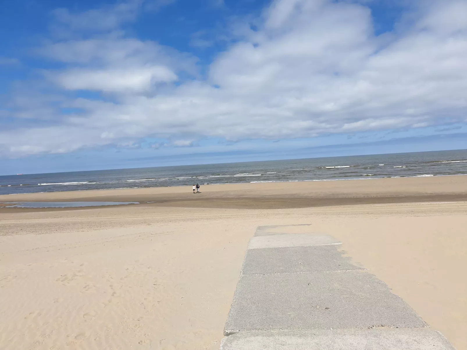 Mit privatem Garten und Terrasse-Draußen