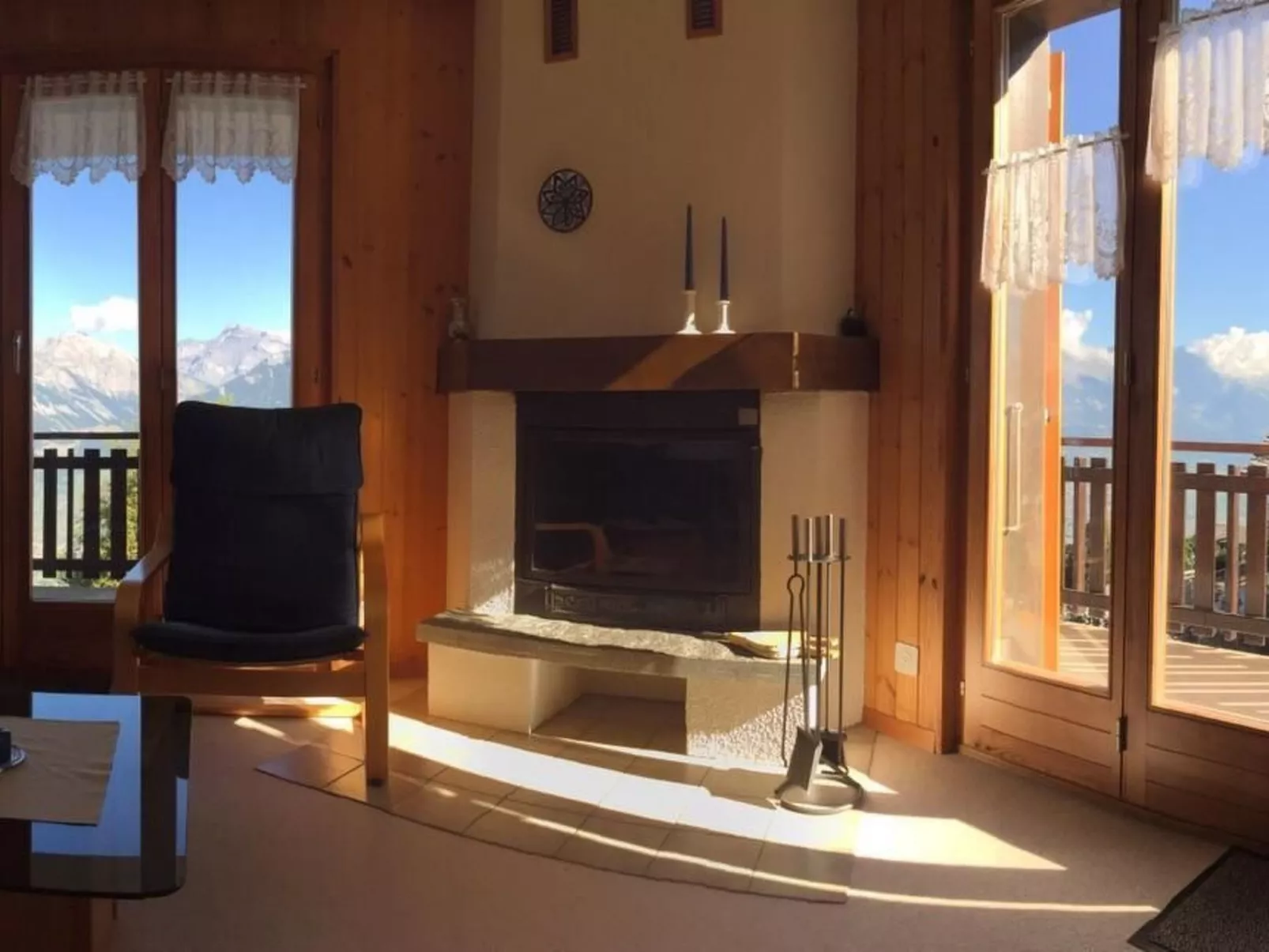 Fewo mit Blick auf die Berge-Dedans