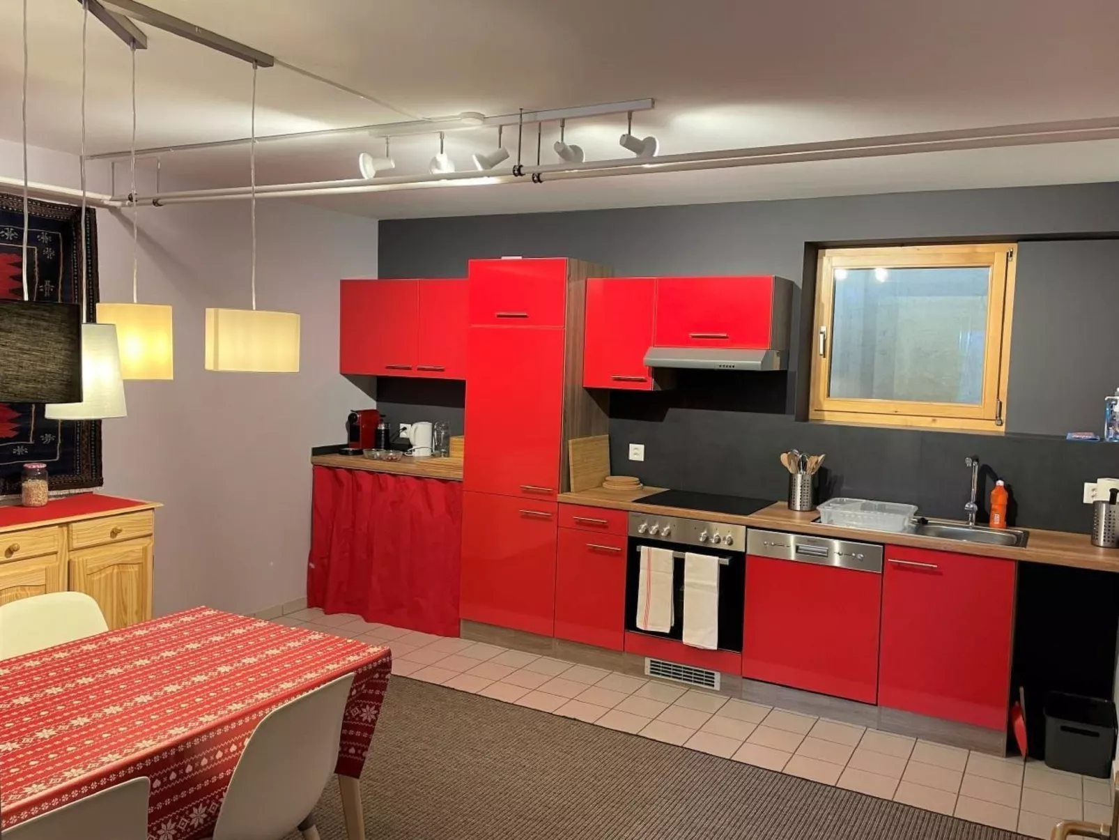 CASA URSIN-Image-tags.info