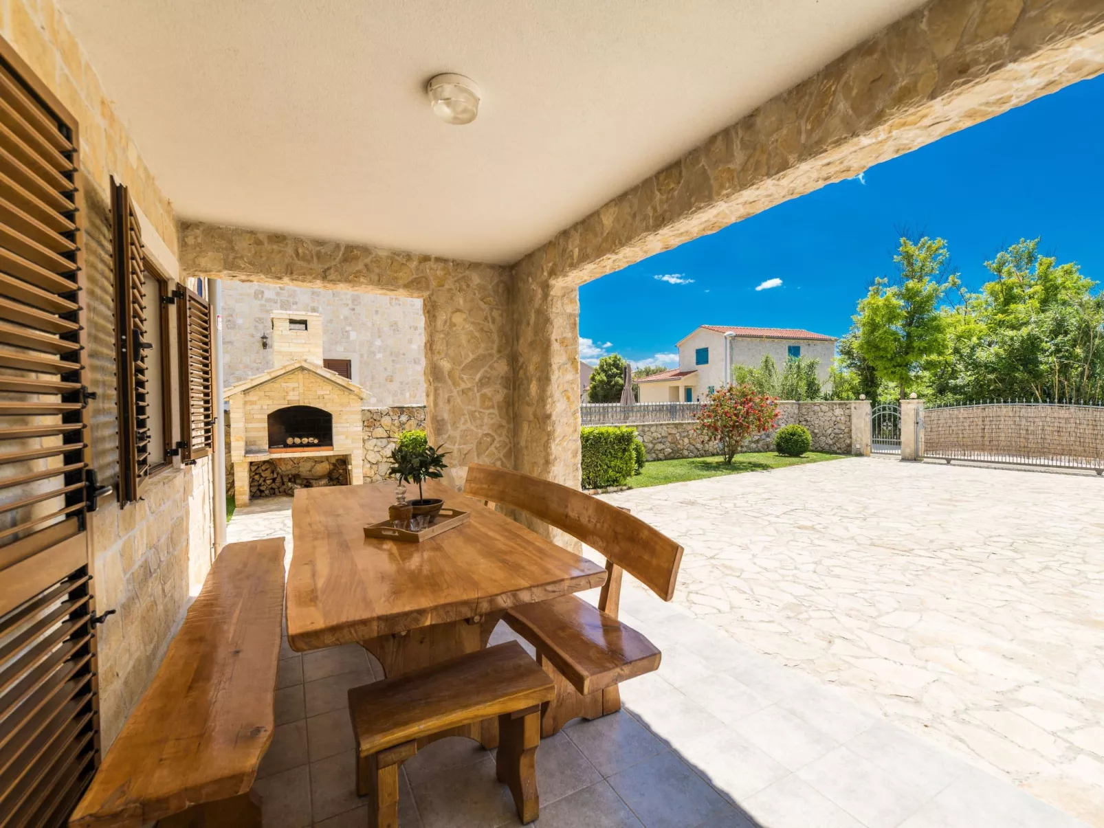 Villa Karin mit beheiztem Pool - Agentur TA Leut-Outside