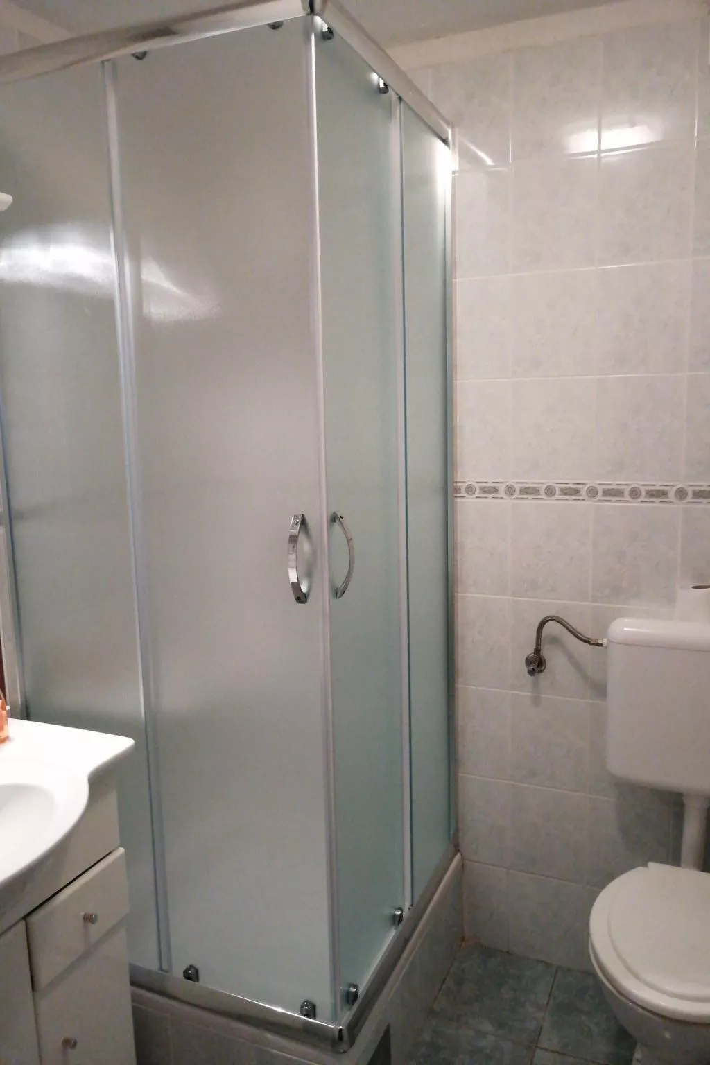 Appartement mit Blick auf das Wasser-Dedans