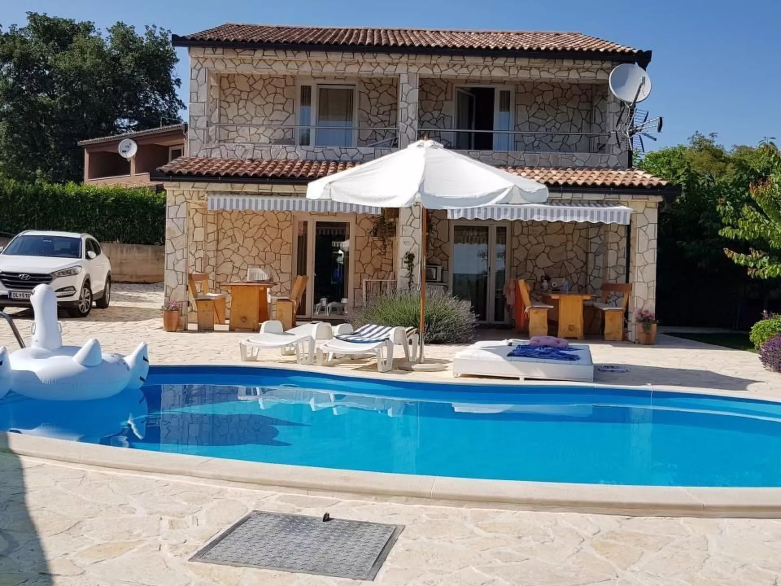 Villa Androcec-Draußen