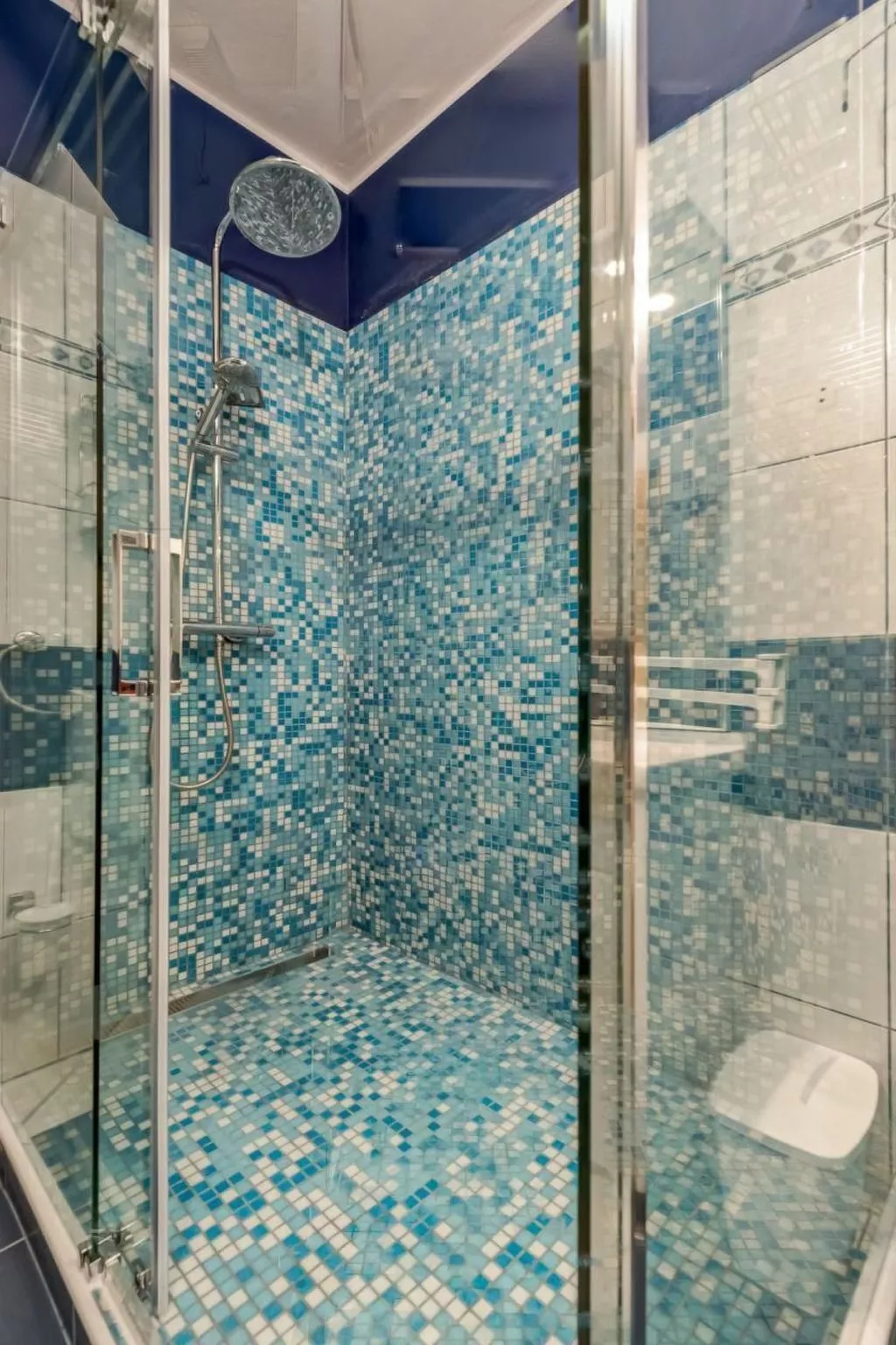 Appartement "Slavica" mit Blick auf das Wasser-Dedans