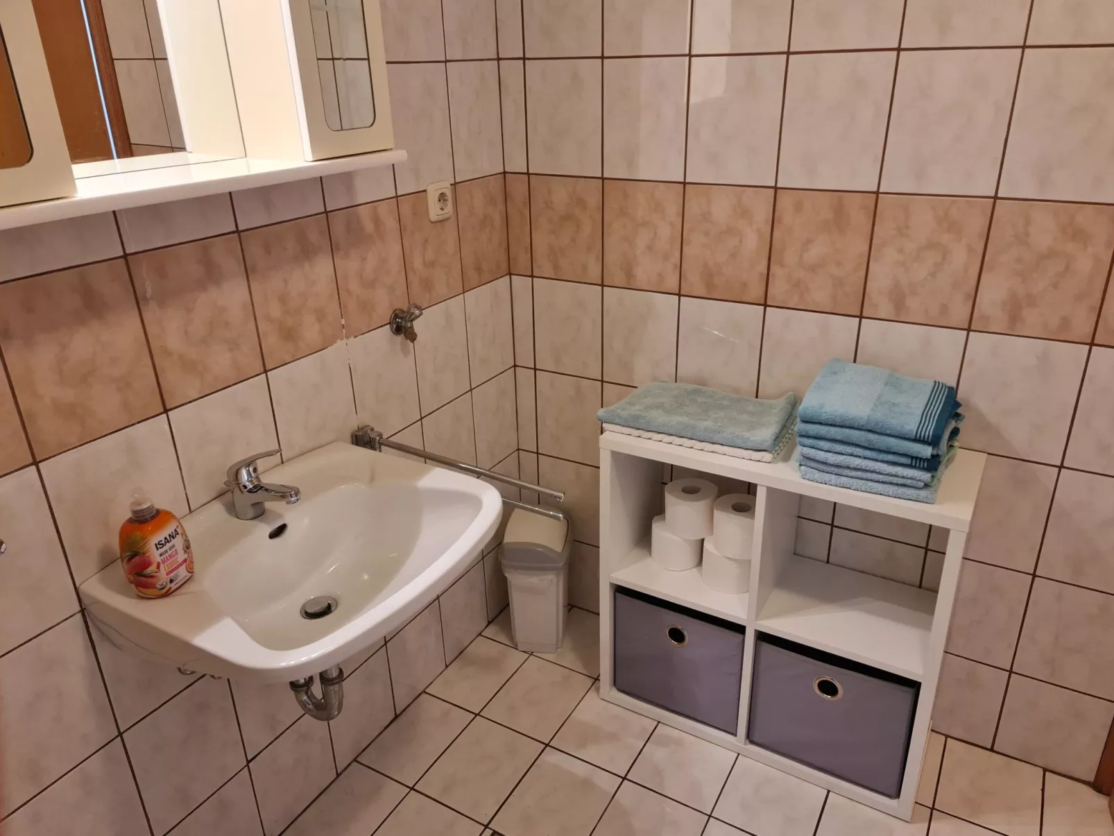 Appartement mit Balkon-Inside