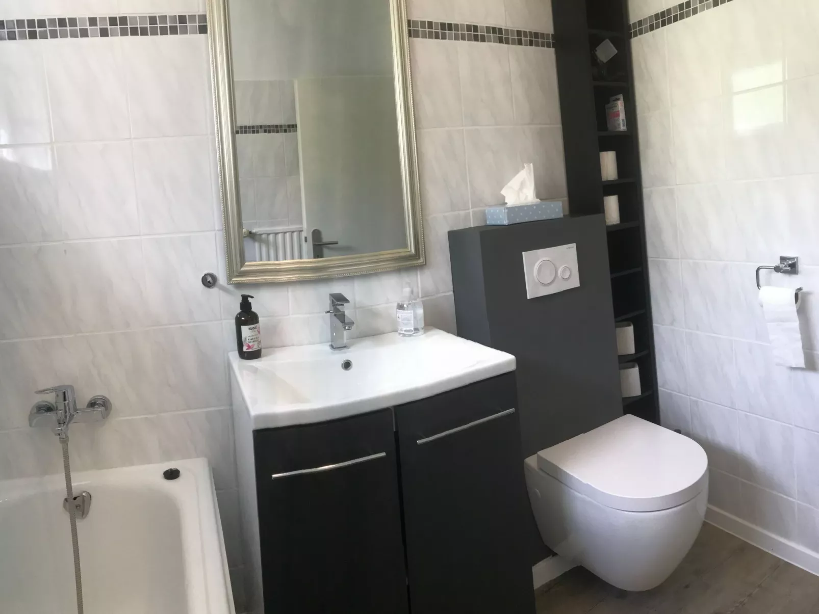 Appartement mit eigenem Balkon-Inside