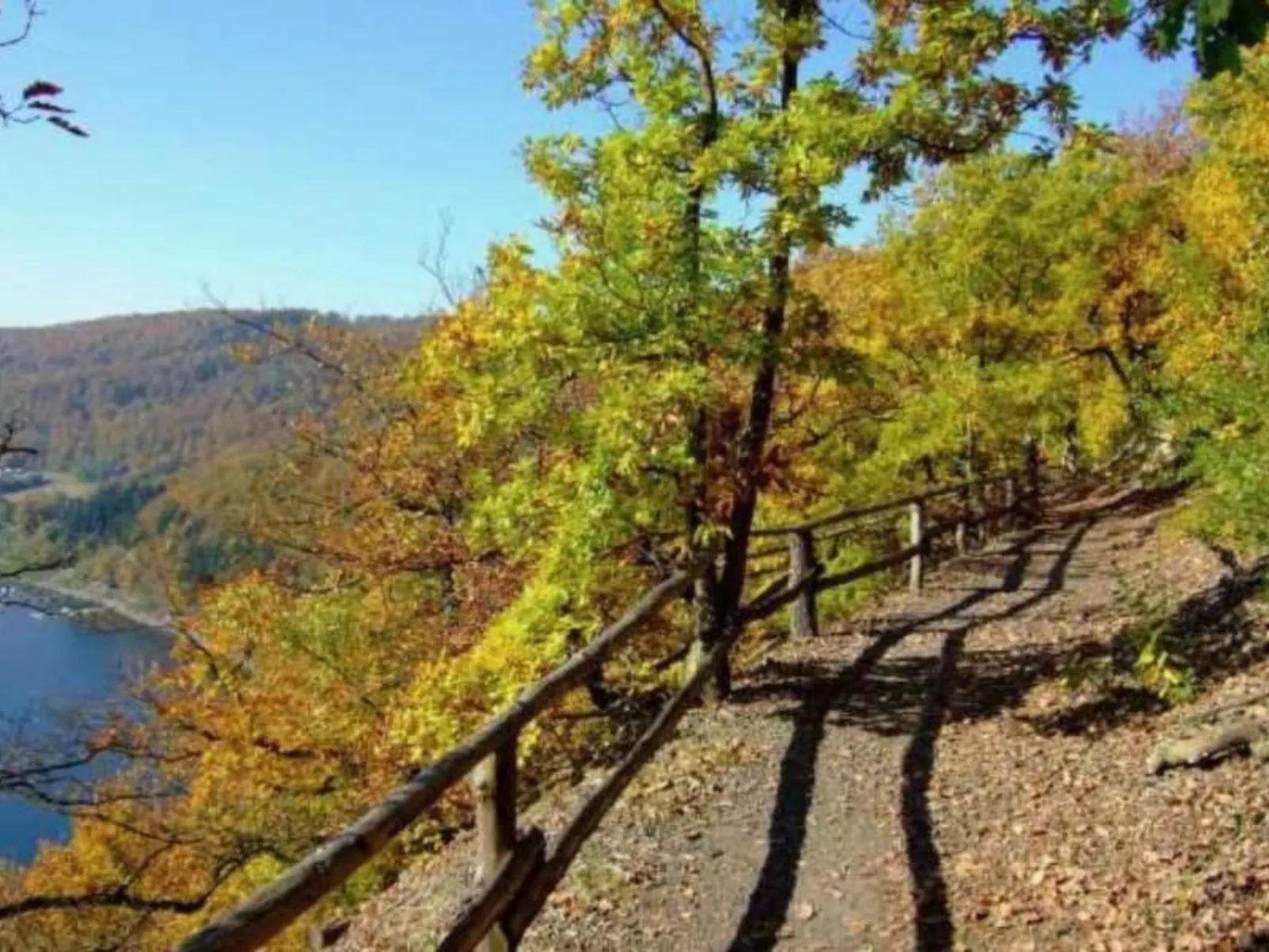 Charmantes Ferienhaus Iris im Waldecker Land-Draußen