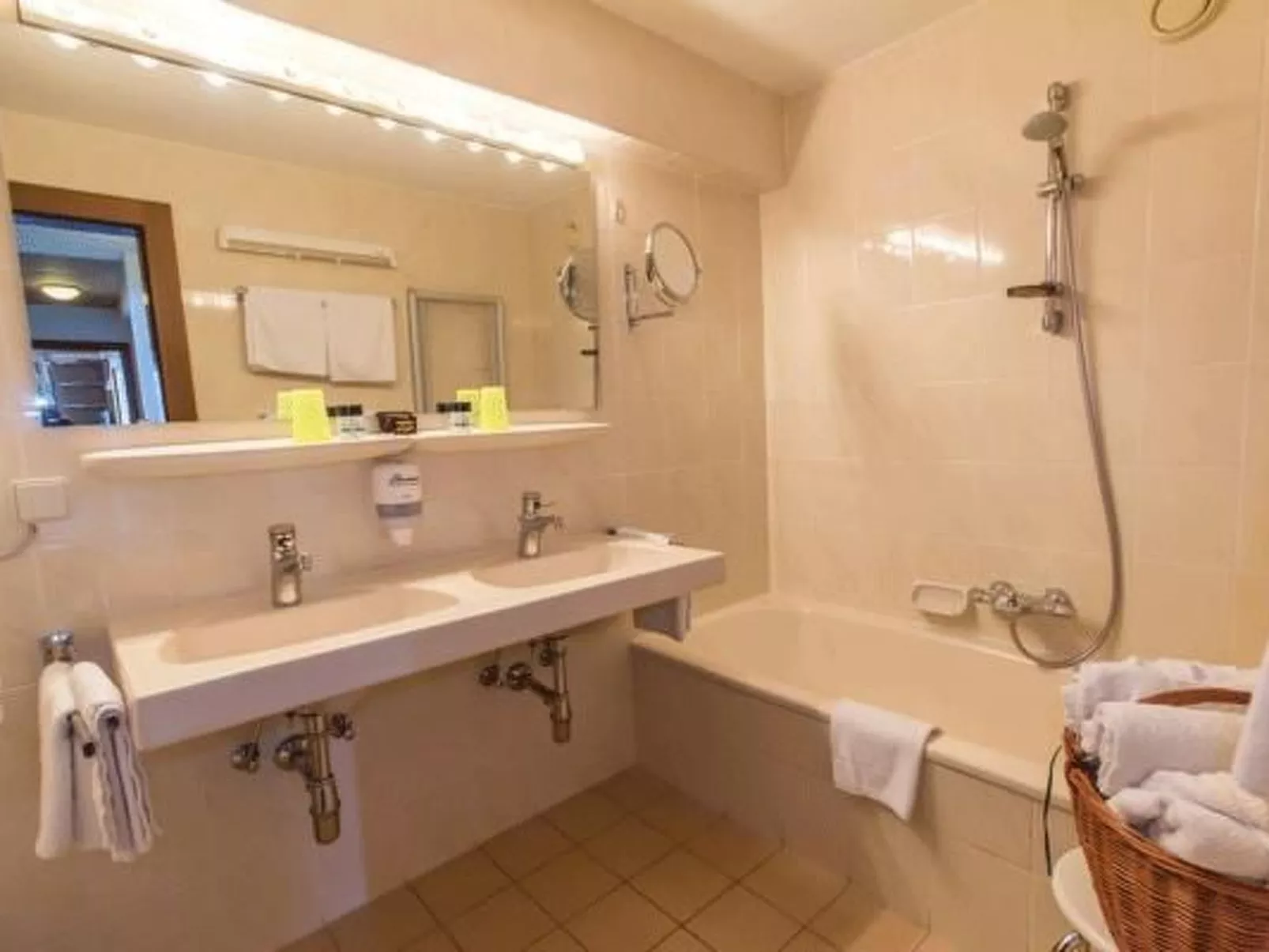 App Typ C - bis 6-Inside