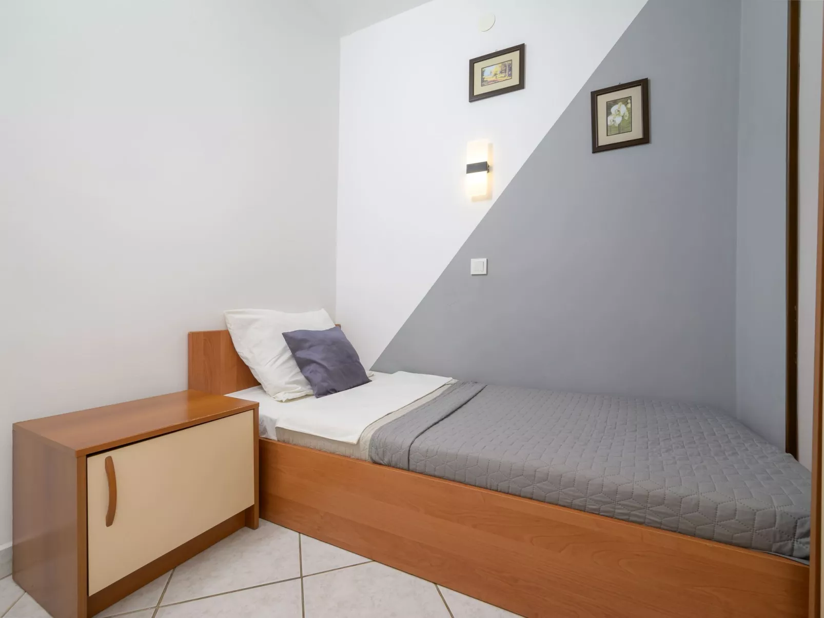 Stilvoll eingerichtete Ferienwohnung 4-Dedans