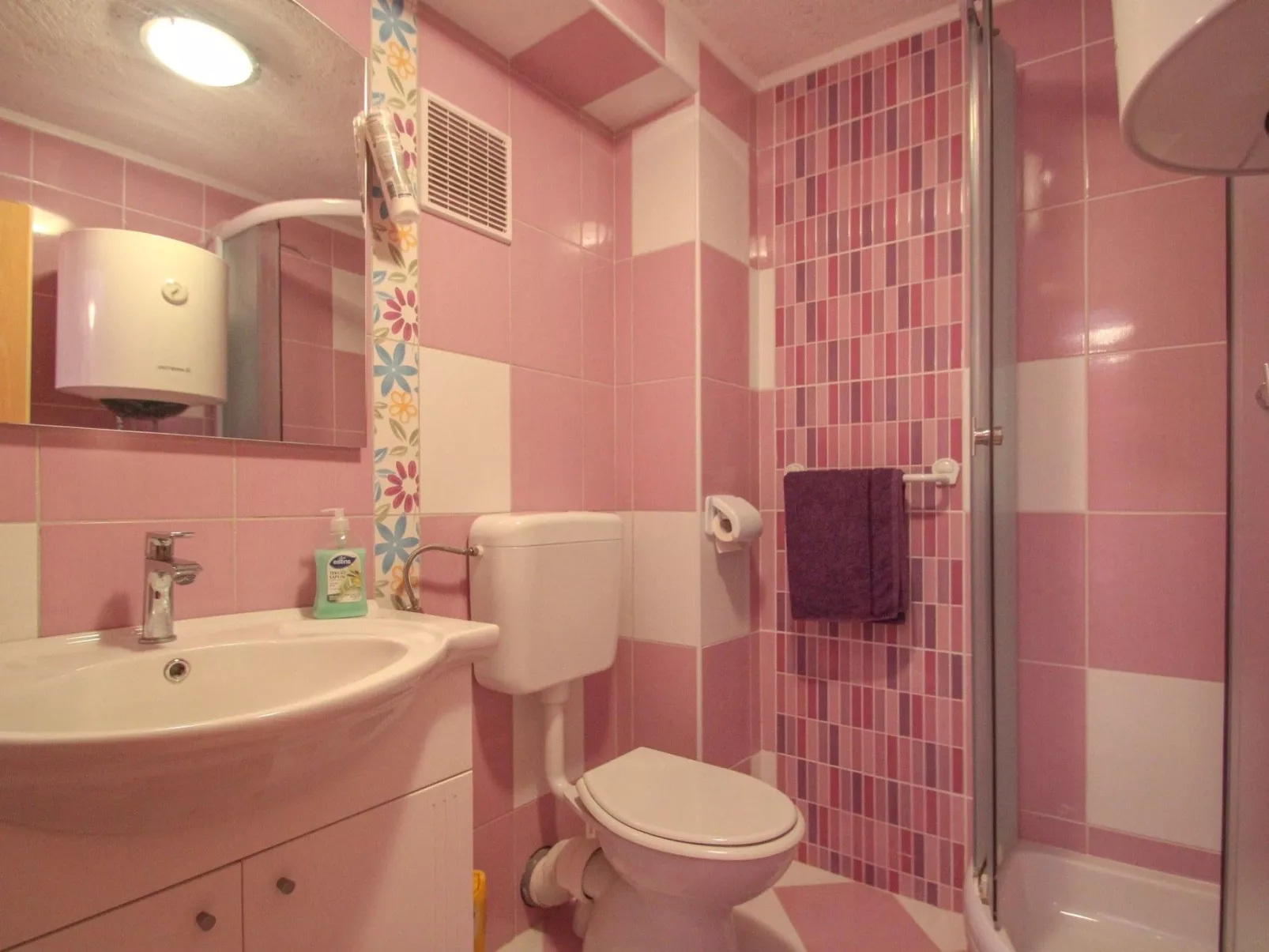 "Casa Daniela" mit Terrasse-Dedans