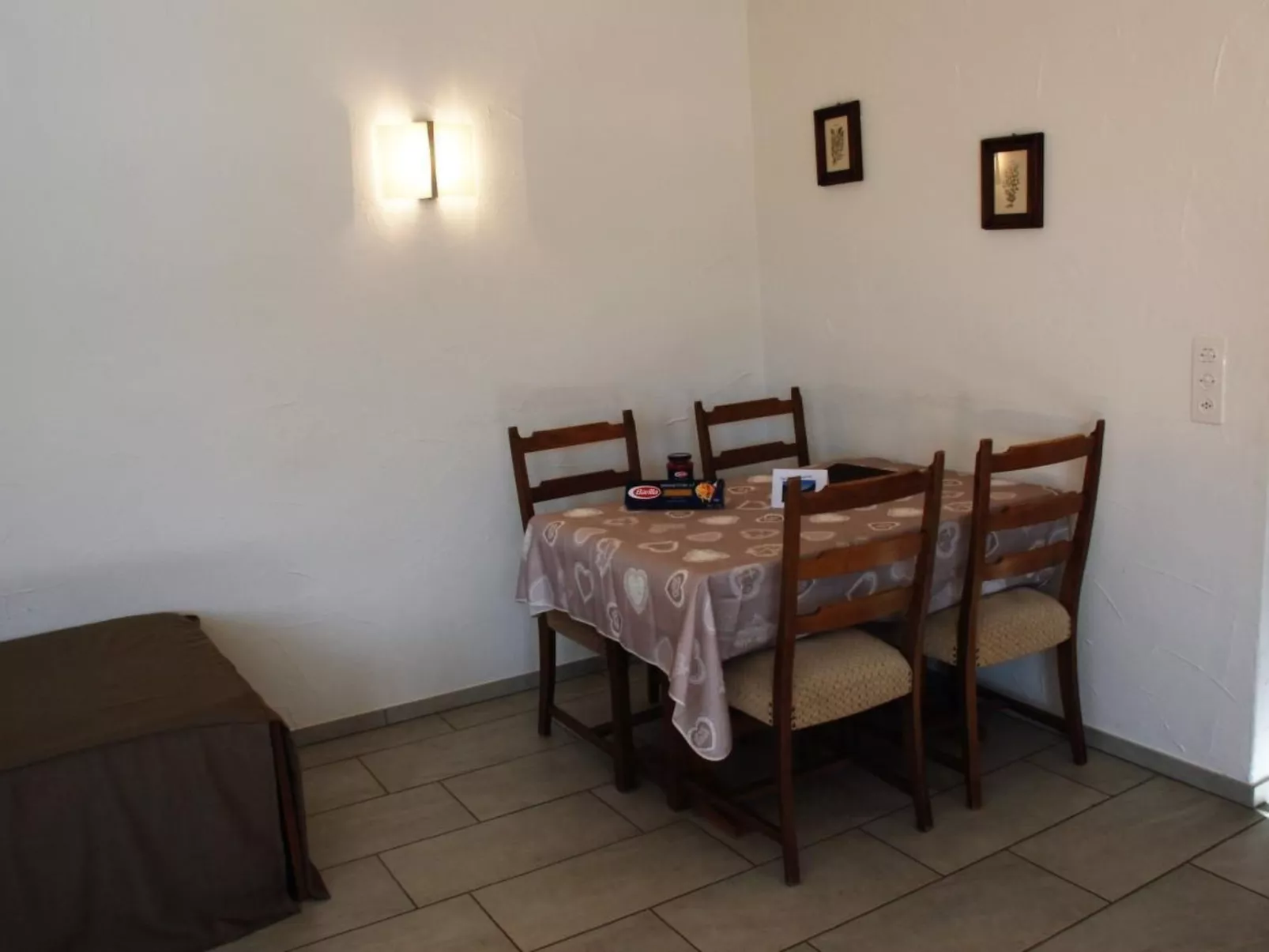 Chesa Arnica A1-Image-tags.info