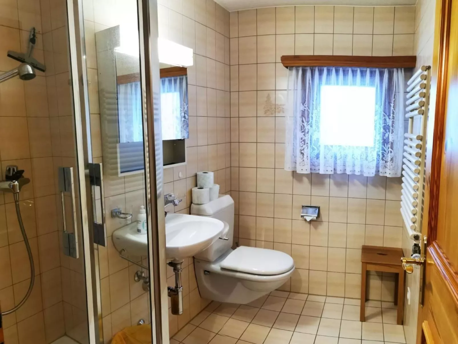 Via charels sur 8-Dedans