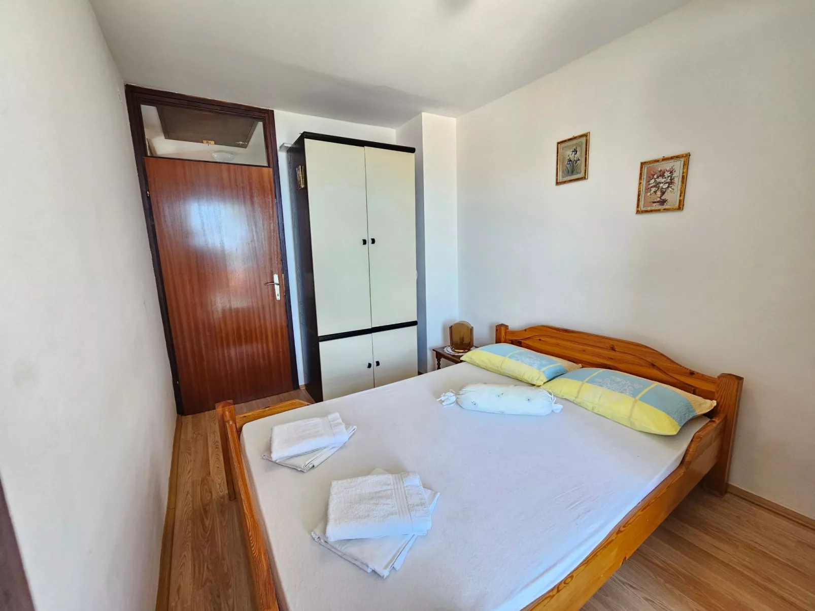 Für 6 Personen in Klenovica-Inside