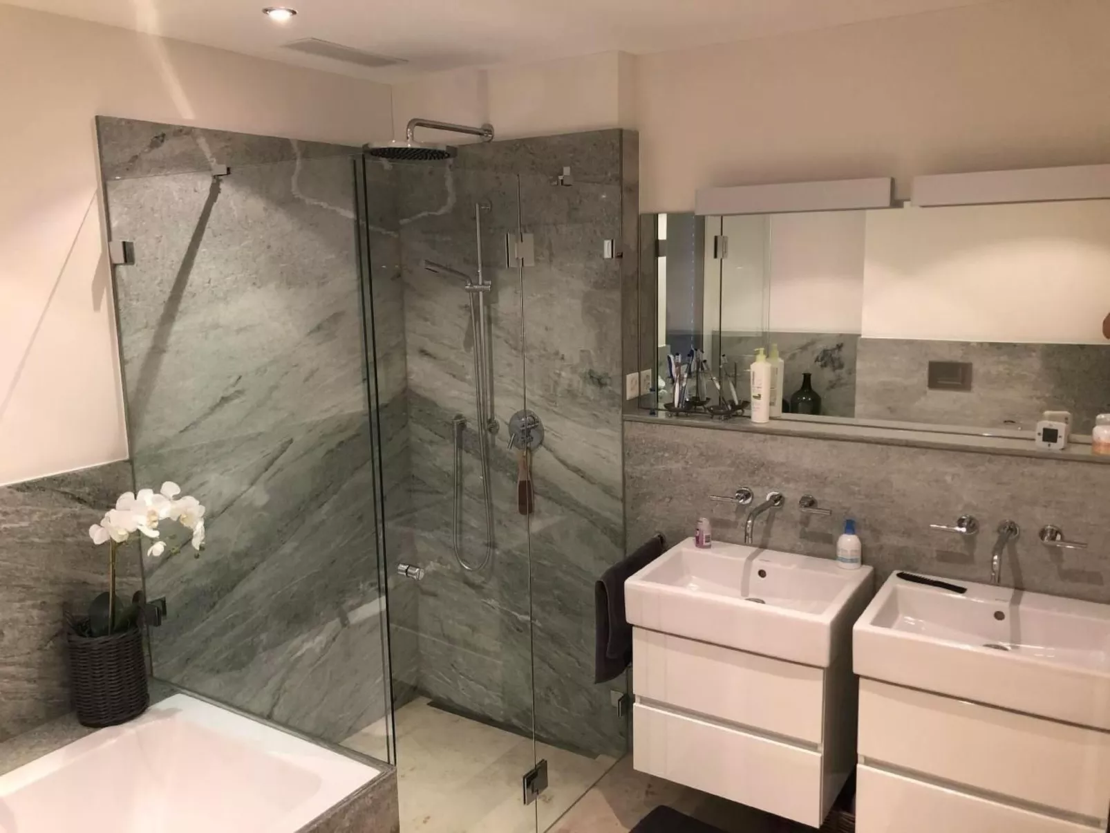 Penthouse Alpenblick (6 Erwachsene & 3 Kinder)-Image-tags.info