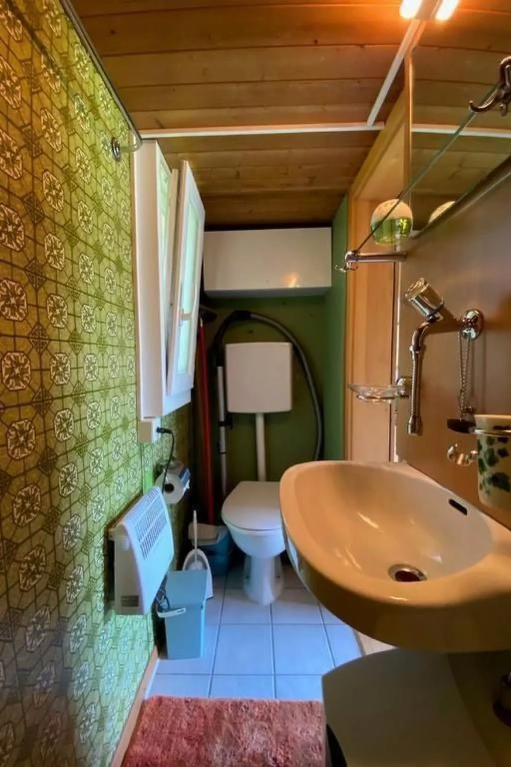 Marcello's Gartenhüsli-Drinnen