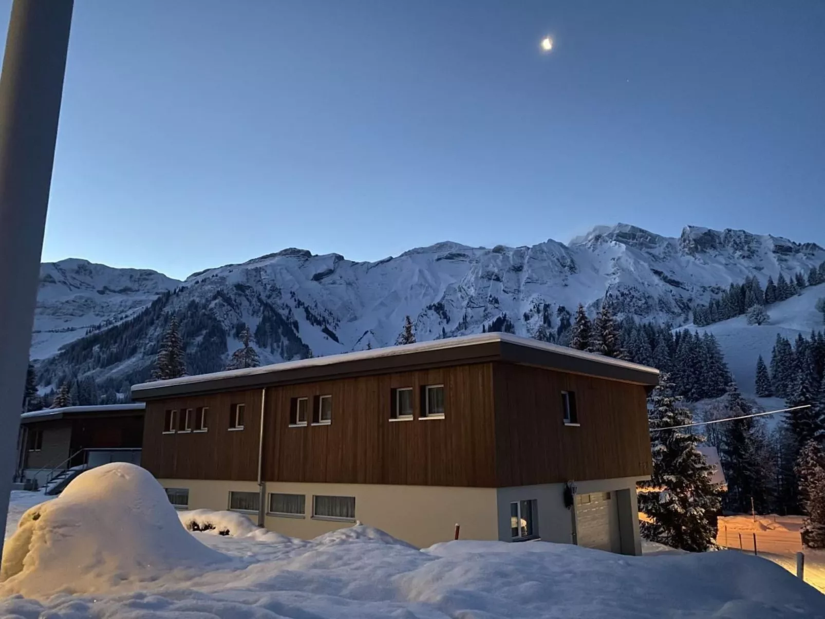 Chalet-Gemseli-Draußen