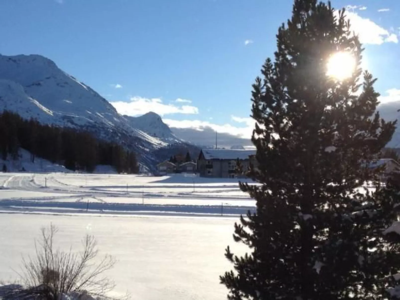 Chesa Arnica 3-Draußen