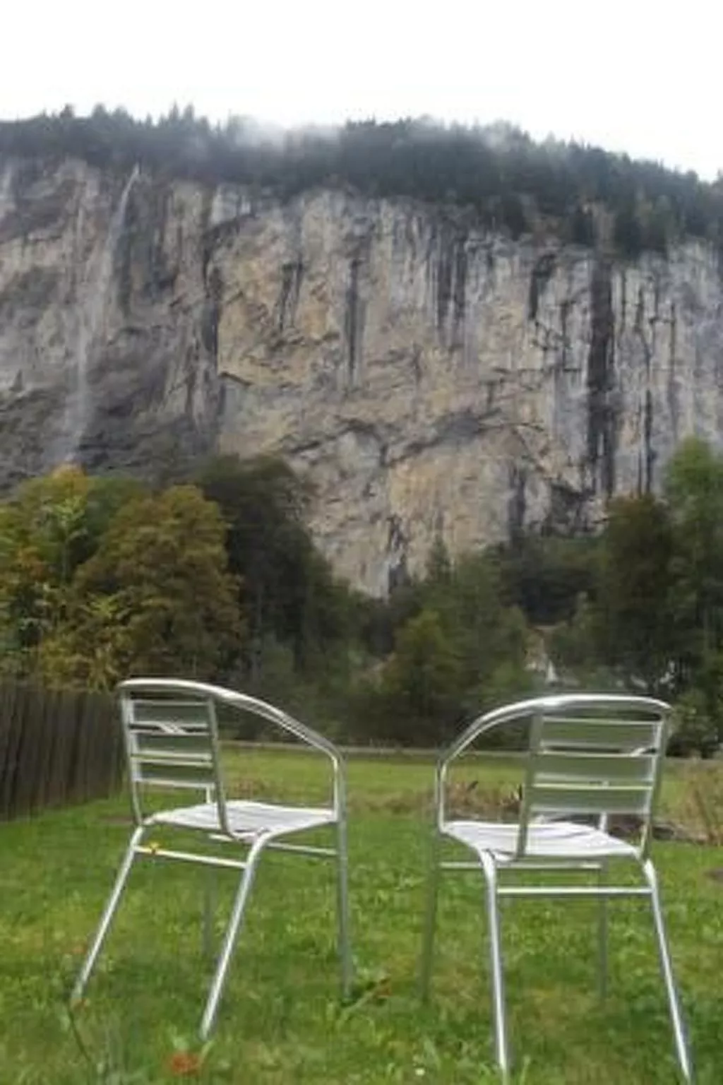 Gegenüber den Staubbach Wasserfällen-Outside