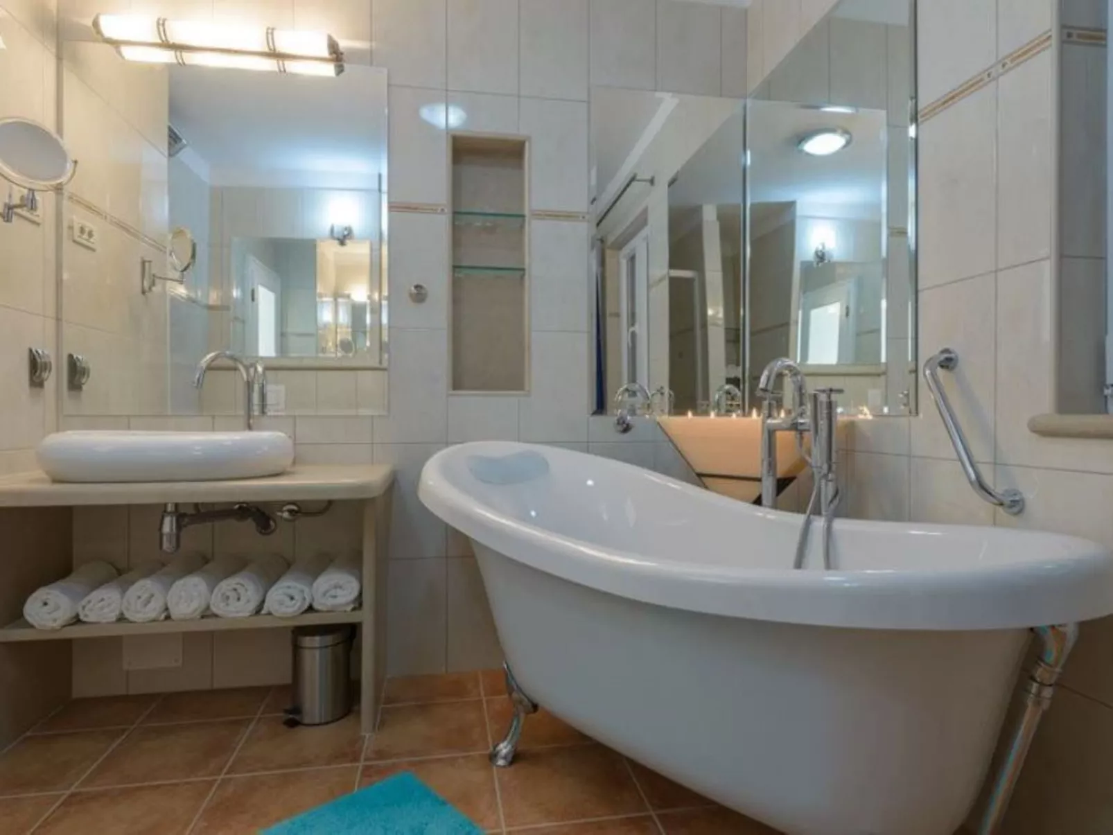  Angelina mit Pool & Sauna-Inside