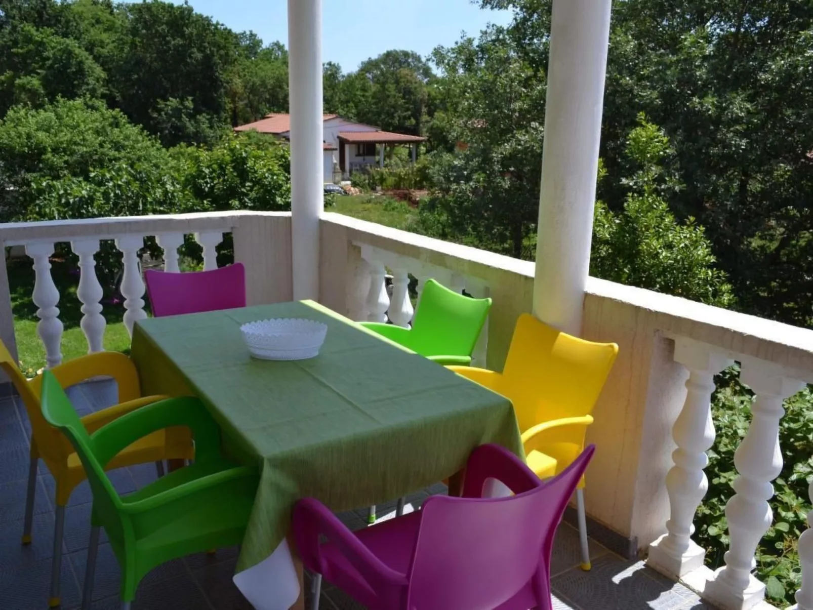 In Pula mit Grill, Terrasse und Garten-Dehors