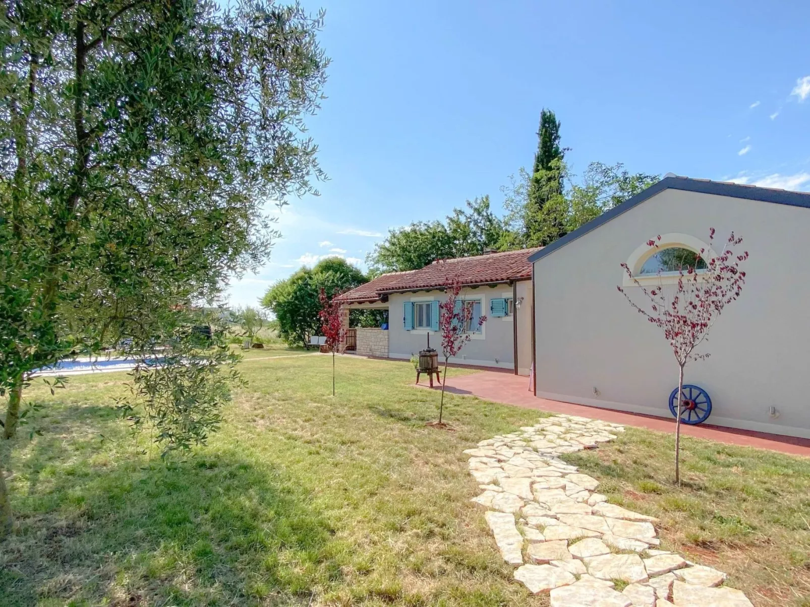 Villa Romana mit Pool-Image-tags.info