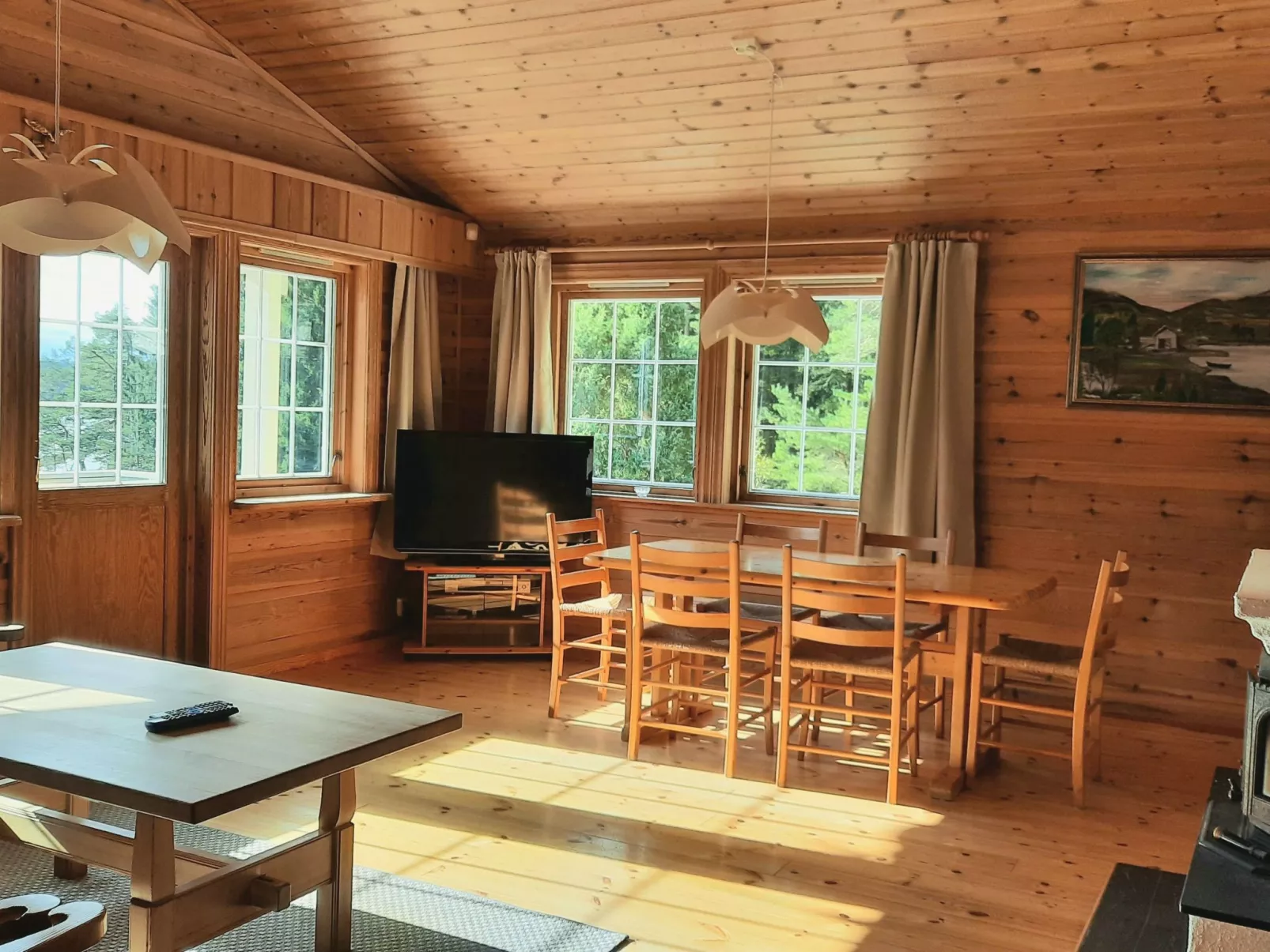 Häuschen mit Blick auf das Wasser-Dedans