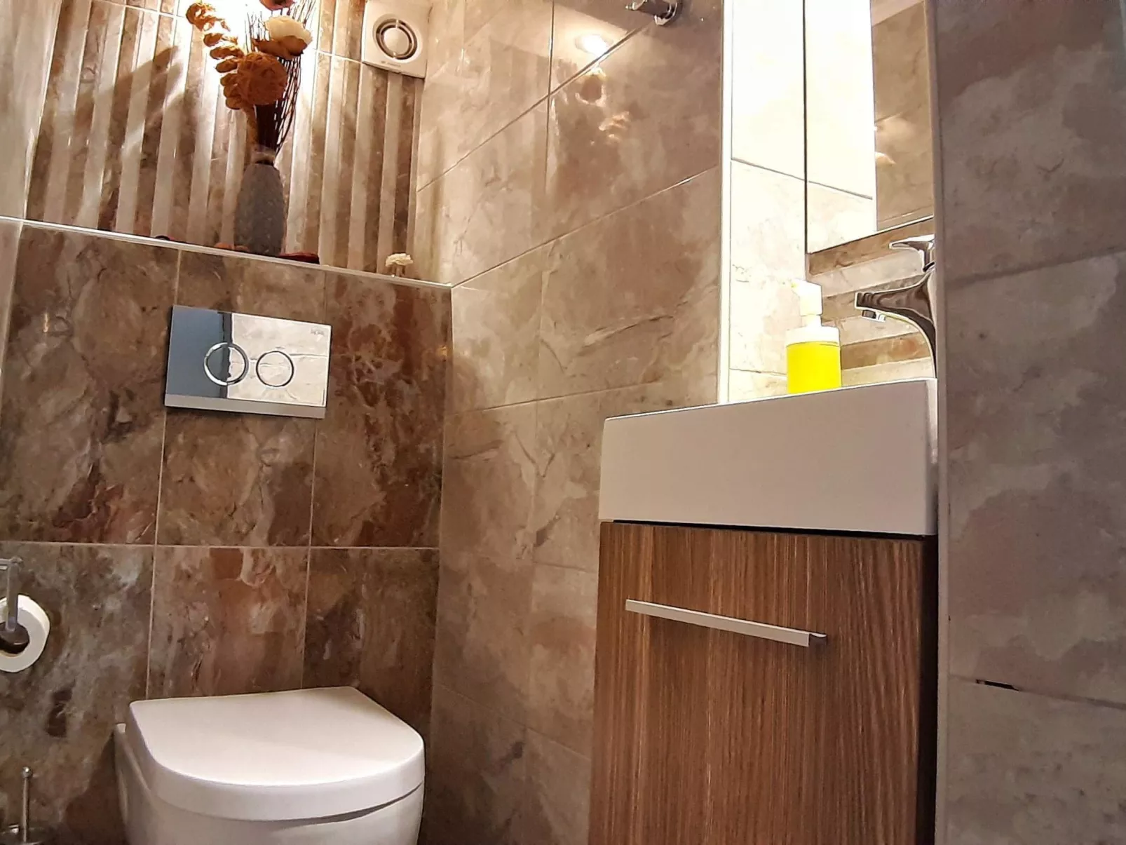 Athens SmArt 3-Room Apartment-Dedans