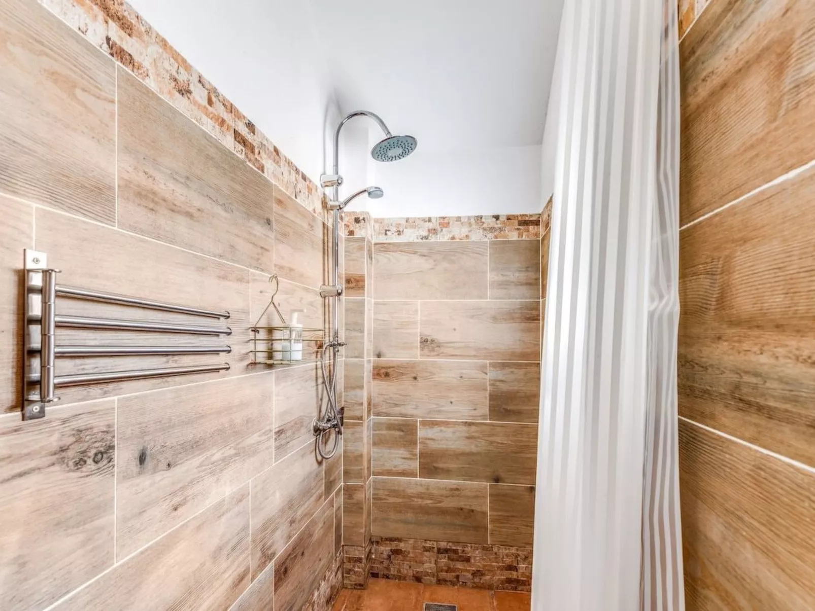 Die Welt des Mondes 1-Dedans