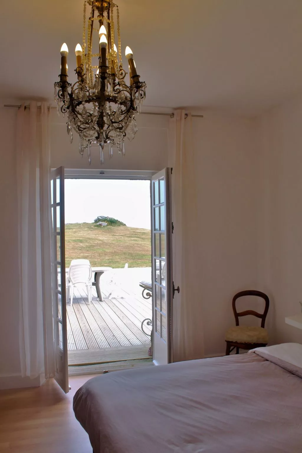 Men Toul Lilia-Dedans