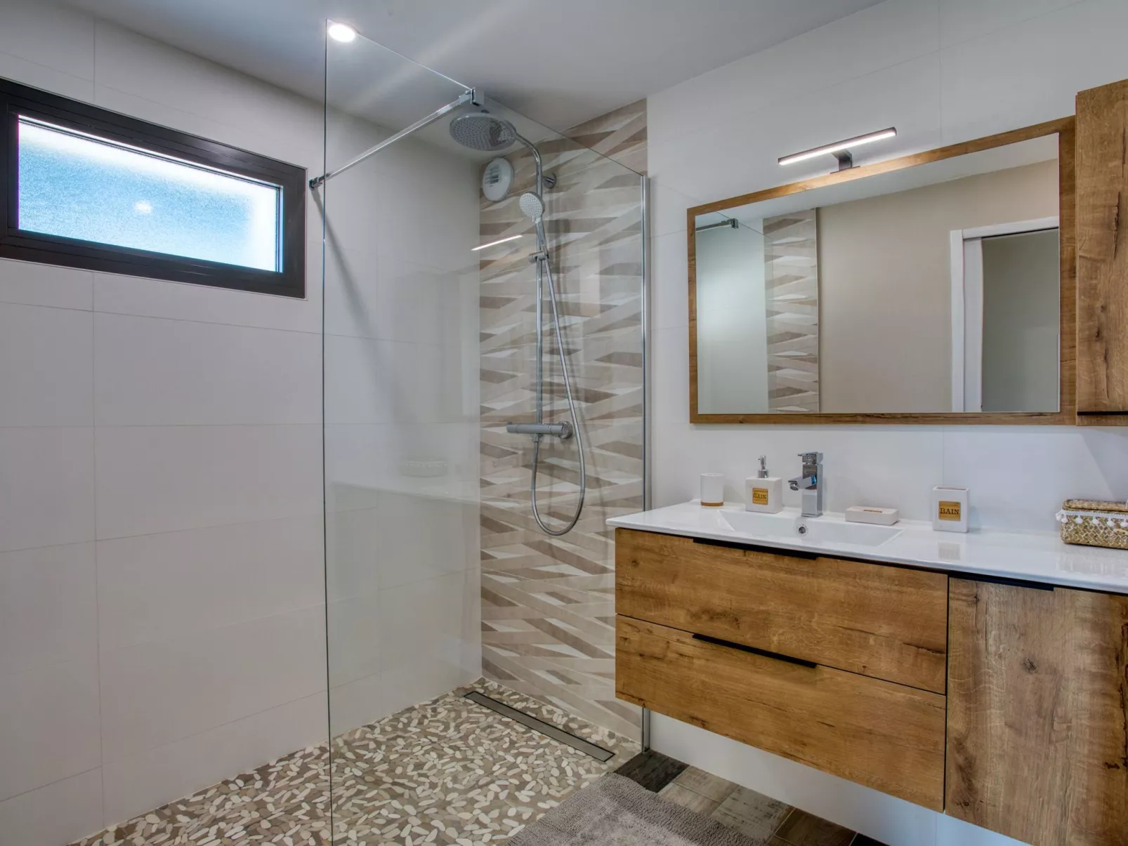 Der Anhang Coté cASTAGNE-Dedans