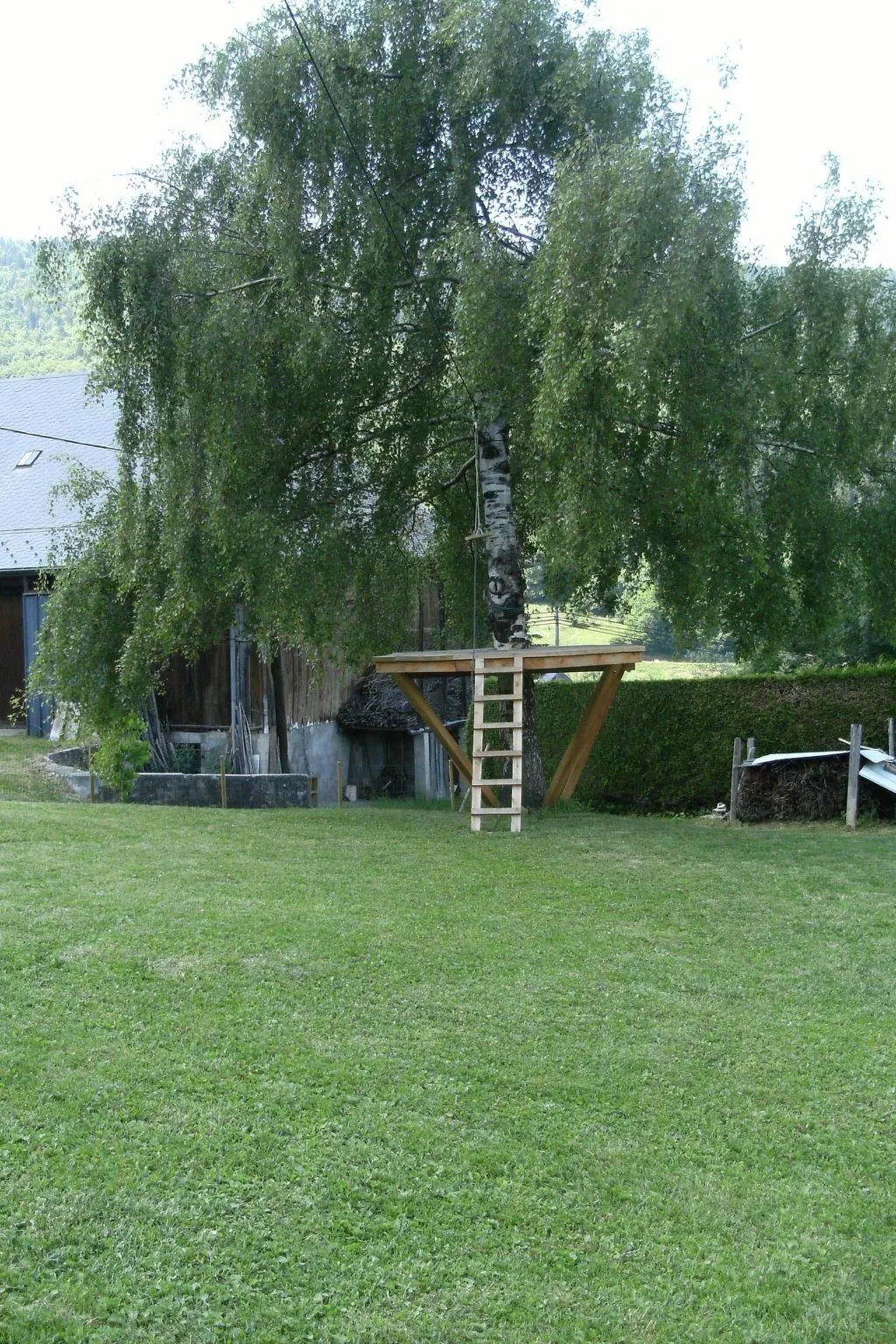 "Au Crêt du Bois" (Auf dem Wald)-Draußen