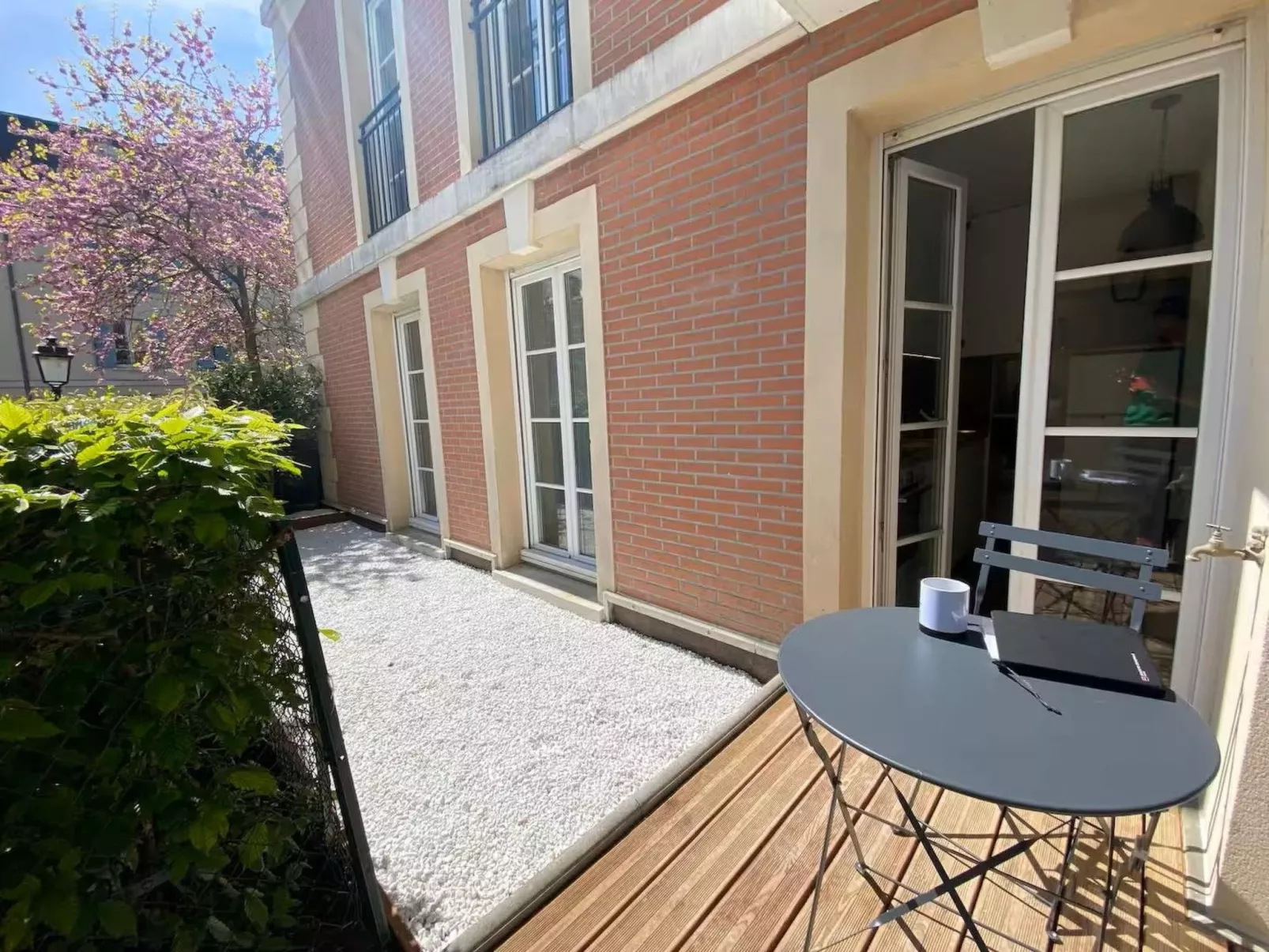 Charme DisneyLand Paris Vallée Village 8P See-Draußen