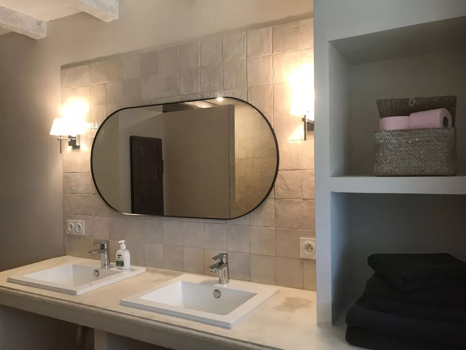 Lebensfreude-Drinnen