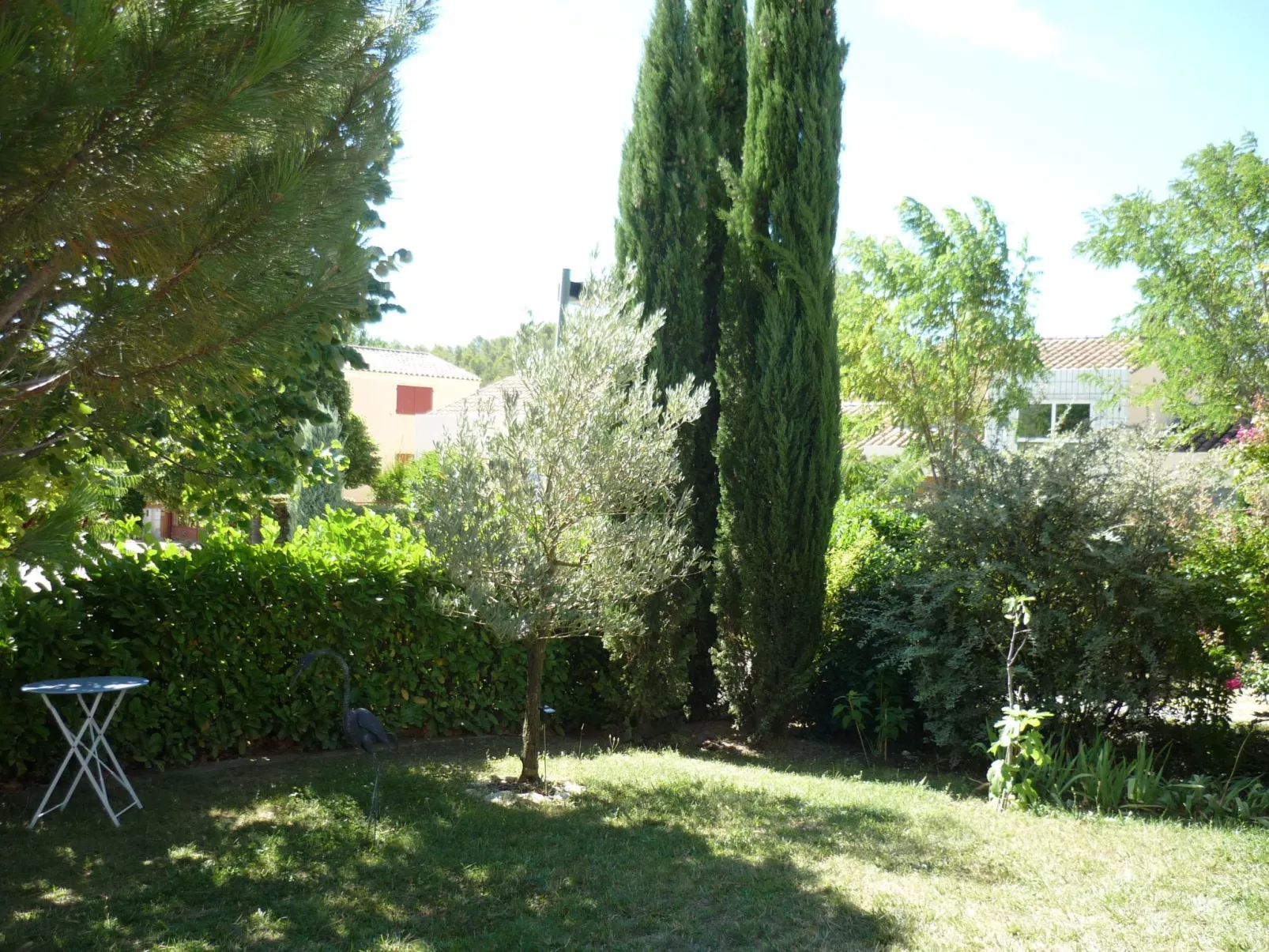 Komfortables Ferienhaus mit Gemeinschaftspool-Draußen