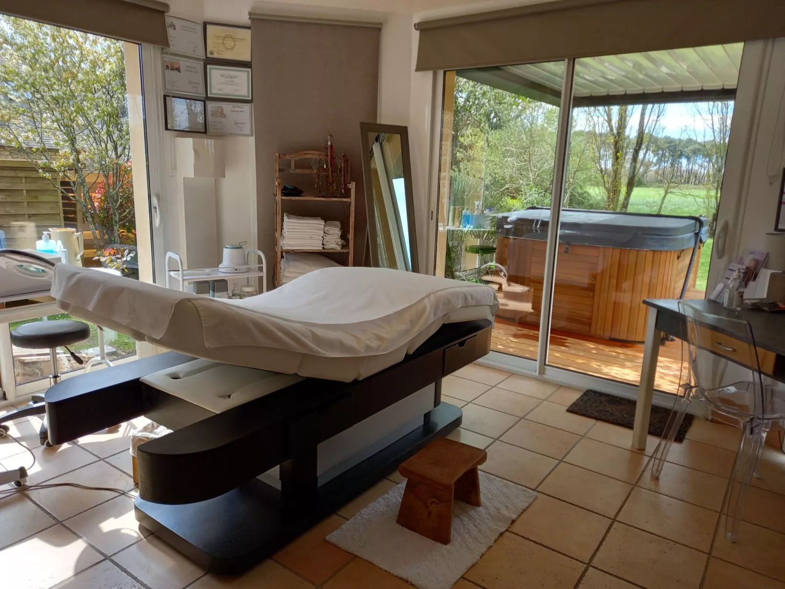 "L'Orée" - privates SPA - ruhig gelegen-Drinnen