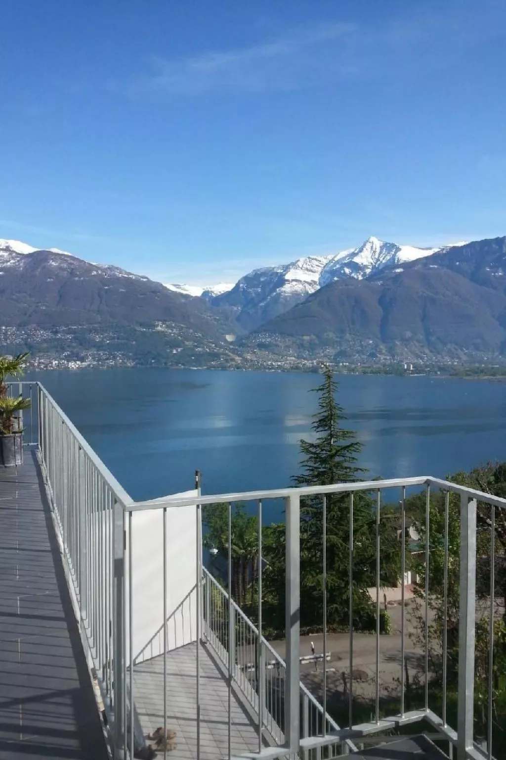 Wohnung an Traumlage mit Tessinerflair-Dehors